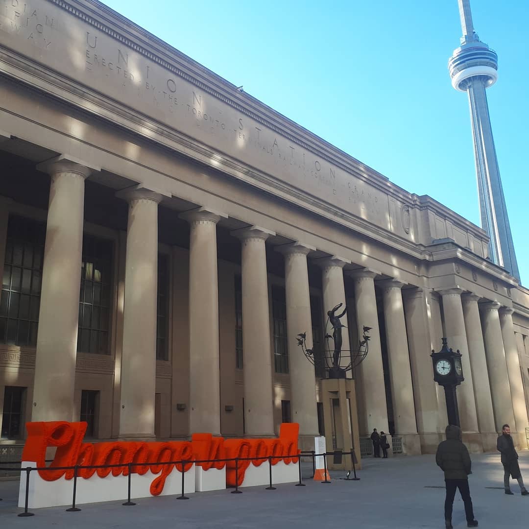 "Change Is Good"
If you're passing by Union Station this week, check out this sign by @awcanada to announce the end of plastic straws in all their restaurants👍
Structural Engineering by: YCL Structural Designs 😉
(Yes, signs require structural engineering too 🤷🏻♂️🤷🏻♀️)
