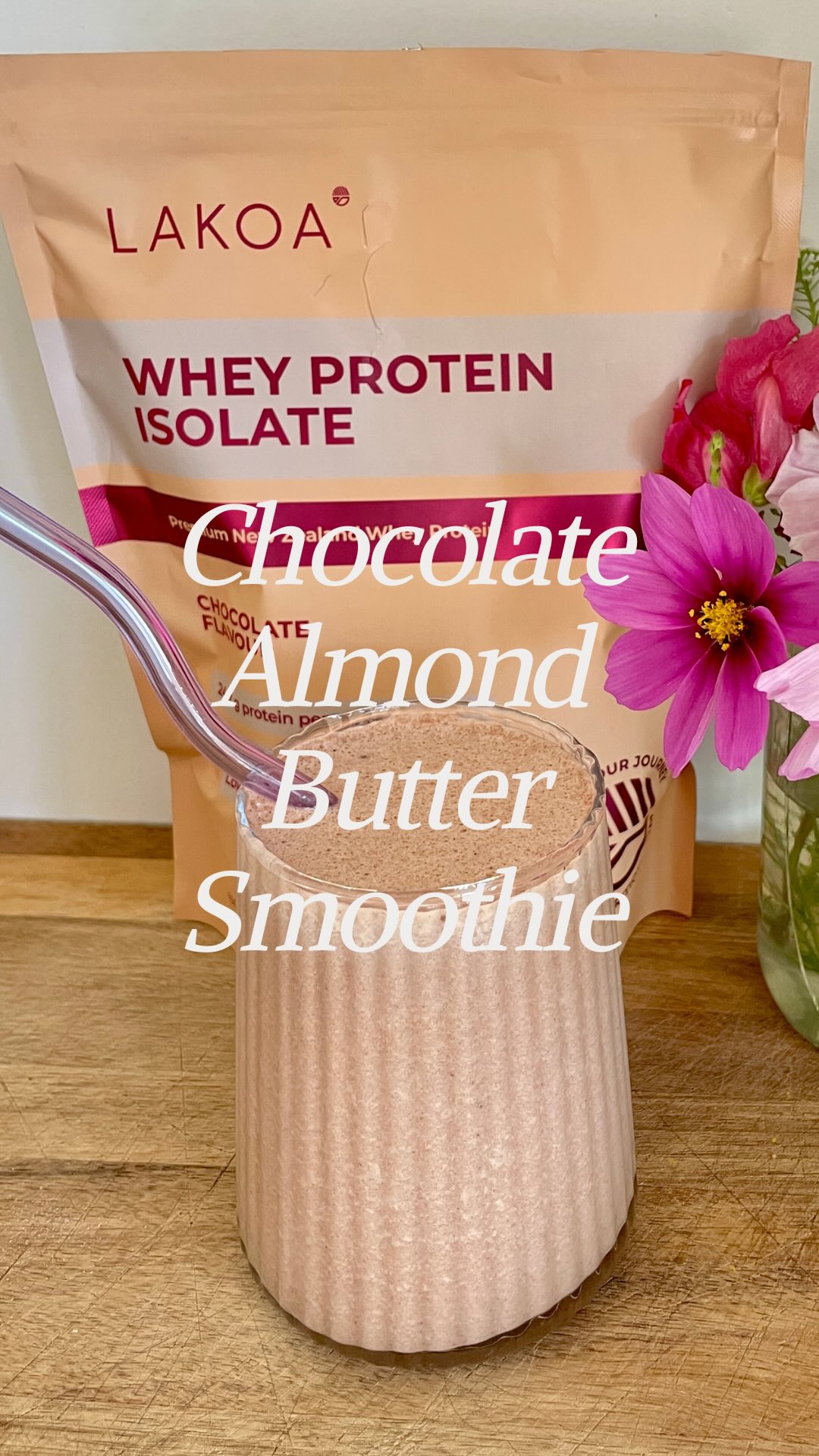 Luteal phase choco almond butter protein smoothie
1 frozen banana
1 cup of milk
3 heaped tbsp @lakoanutrition chocolate whey protein
1 tbsp almond butter
1/2 tsp cinnamon
Blitz and enjoy!
#lutealphasefoods #proteinsmoothie #highproteinbreakfast #healthcoach #chocolateproteinsmoothie
