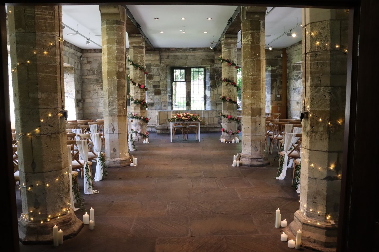 The Hospitium looking stunning for Toby and Lauren. gorgeous flowers and styling by @shindig.event.styling with a touch or two from the couple. #yorkcaterer #weddings #yorkvenue @yorkvenues