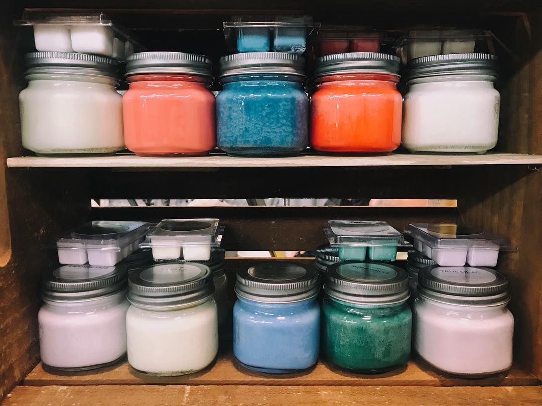 WEโRE IN #LONDON! Come visit us today and stock up on all the natural essentials. ๐ฟ #essentialoils #aromatherapy #natural