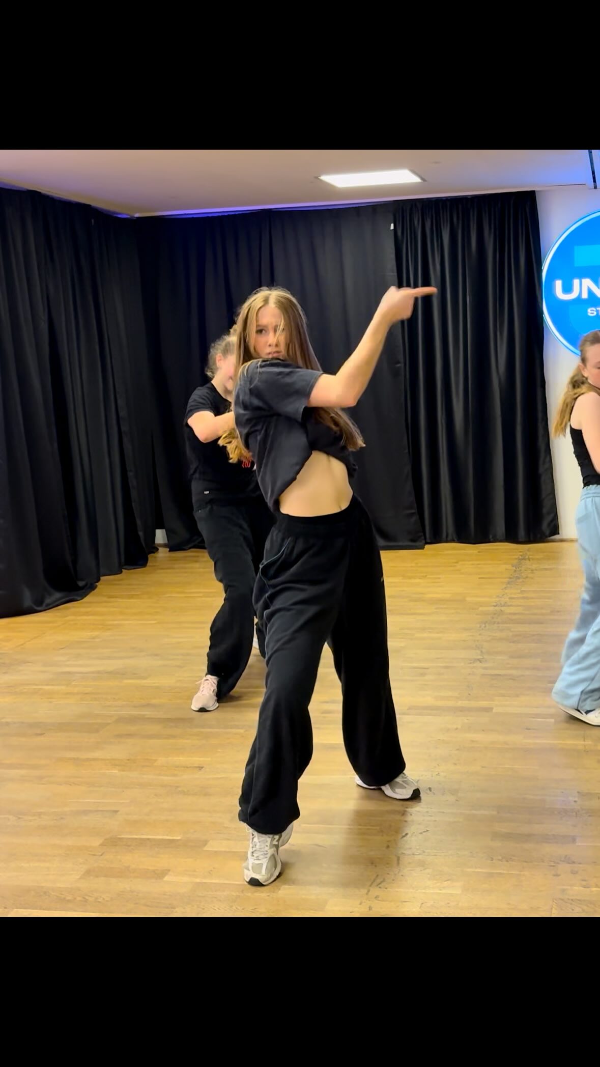 Incredible work from our seniors in commercial with @ellacarolan ❤️🔥