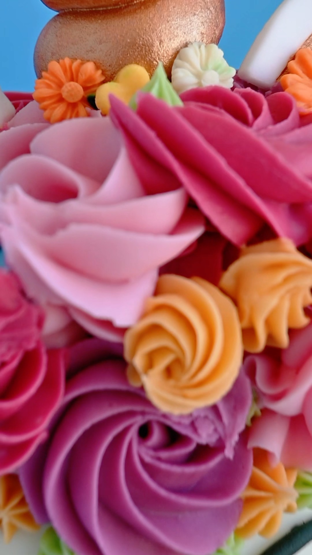 A classic unicorn cake for a very lucky birthday girl ๐ฅนโจ
#FinalCake #BirthdayCake #UnicornTheme #CustomCakes #CakeReveal #PaphosBaker #CyprusBaker