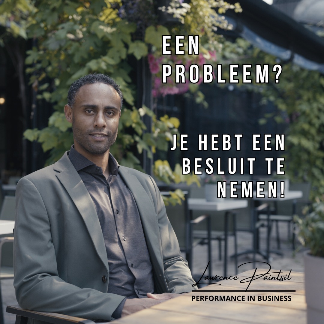 Hé ondernemer, denk je dat je een probleem hebt? 🤔
Vaak denken ondernemers dat ze tegen problemen aanlopen. Maar in werkelijkheid heb je vaak geen probleem, maar een besluit te nemen. Hier is waarom:
Een probleem is een situatie waarvan je de oorzaak niet kent en dus ook geen uitkomst voor ogen hebt. In 99% van de gevallen weet je als ondernemer precies wat er misgaat. Het is niet het probleem dat ons tegenhoudt, maar het besluit om het probleem aan te pakken.
Besluiten nemen is de sleutel tot vooruitgang. Het gaat erom dat we bereid zijn om de beslissingen te maken die nodig zijn om verder te komen.
Tijdens de coronapandemie stond ik met mijn twee gyms op het randje van faillissement. De hele lockdown was voor mij een groot probleem. Ik zat letterlijk vast in een probleem.
Ik realiseerde me uiteindelijk dat ik niet moest focussen op wat er niet mocht, maar op wat er allemaal wel mogelijk was. We begonnen online lessen en buitenlessen te geven en stonden zelfs voor het raam bij leden, zodat ze vanuit hun huiskamer personal training konden doen.
De shift kwam toen ik besloot iets aan de situatie te doen, in plaats van me neer te leggen bij de regels. Het probleem was niet de situatie zelf, maar mijn besluitvaardigheid om de nodige stappen te zetten.
Zodra ik de beslissing nam om actie te ondernemen, veranderde alles. De weg naar groei werd duidelijker en de obstakels waren minder overweldigend.
Dus, als je denkt dat je een probleem hebt, vraag jezelf dan af:
1. Is de oorzaak van het probleem bekend?
2. Is het echt een probleem, of is het een beslissing die genomen moet worden?
3. Welk besluit heb ik te nemen?
4. Welke actie volgt daarop?
5. Per wanneer zet ik deze actie in?
6. Wat is de gewenste uitkomst?
Kijk waar je nu tegenaan loopt. Pak deze stappen erbij en kom in actie NU!
#LeaderShiftAcademy #LeiderschapOntwikkeling #OndernemersGroei #ZelfLeiderschap #OndernemersCoaching #EffectiefOndernemen #PersoonlijkeOntwikkeling #SuccesvolleOndernemers #BusinessCoaching #InnovatiefLeiderschap #performancecoaching #lawrencepaintsil #businessboost024