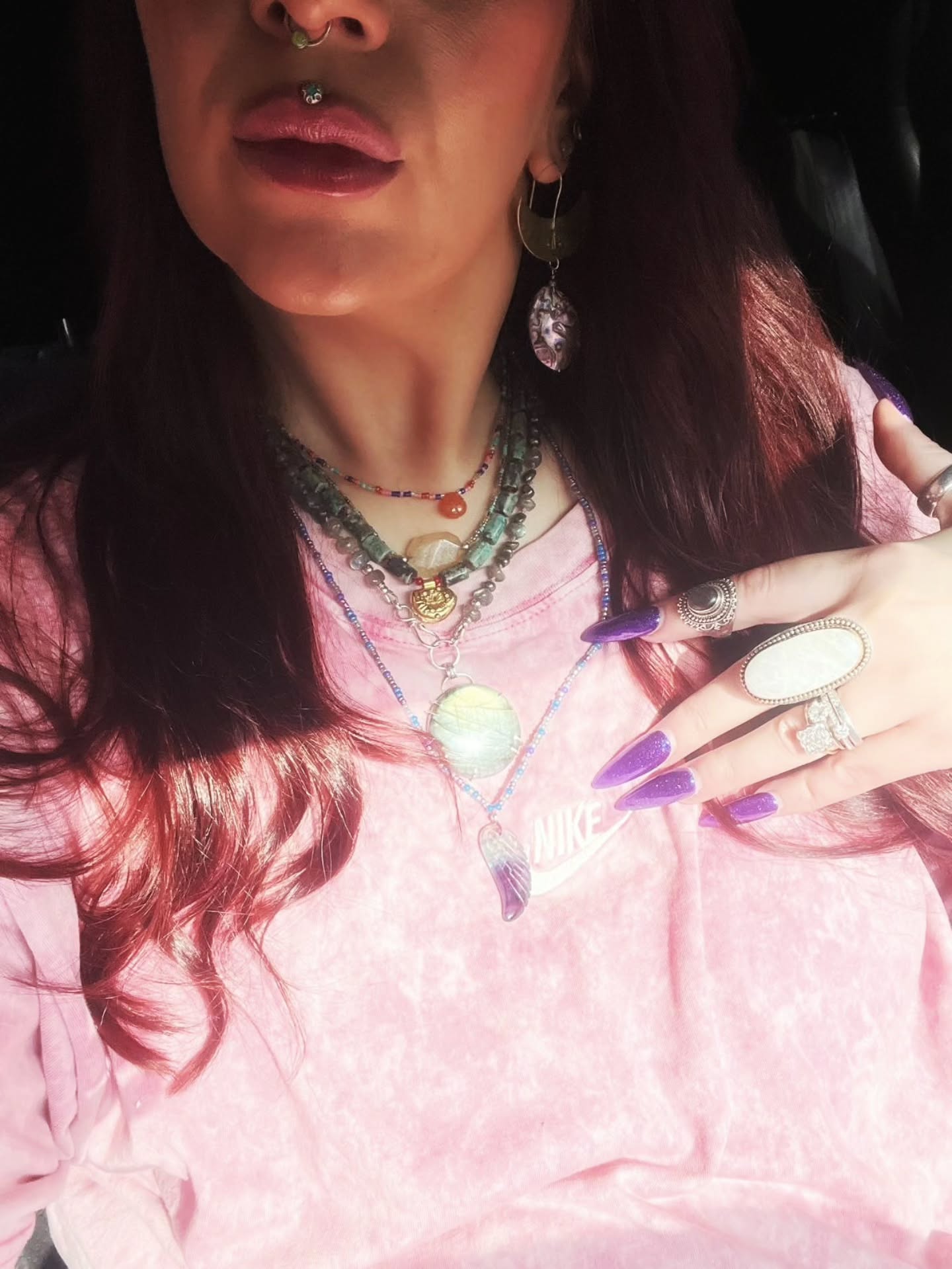 āØļøSometimes you just have to share an image because your customers can take a PIC! @sophieharmerrussell looking like the dreamy goddess of layering that she is āØļø
āļøSophie has 3 pieces here that she has made herself in my crystal necklace workshops, and 2 are one of a kind pieces she has had from me! Earrings and large moonstone statement ring are from me too ā£ļø absolute babe!
āØļøHer layering abilities are next level šš»š„°šš¼šš»