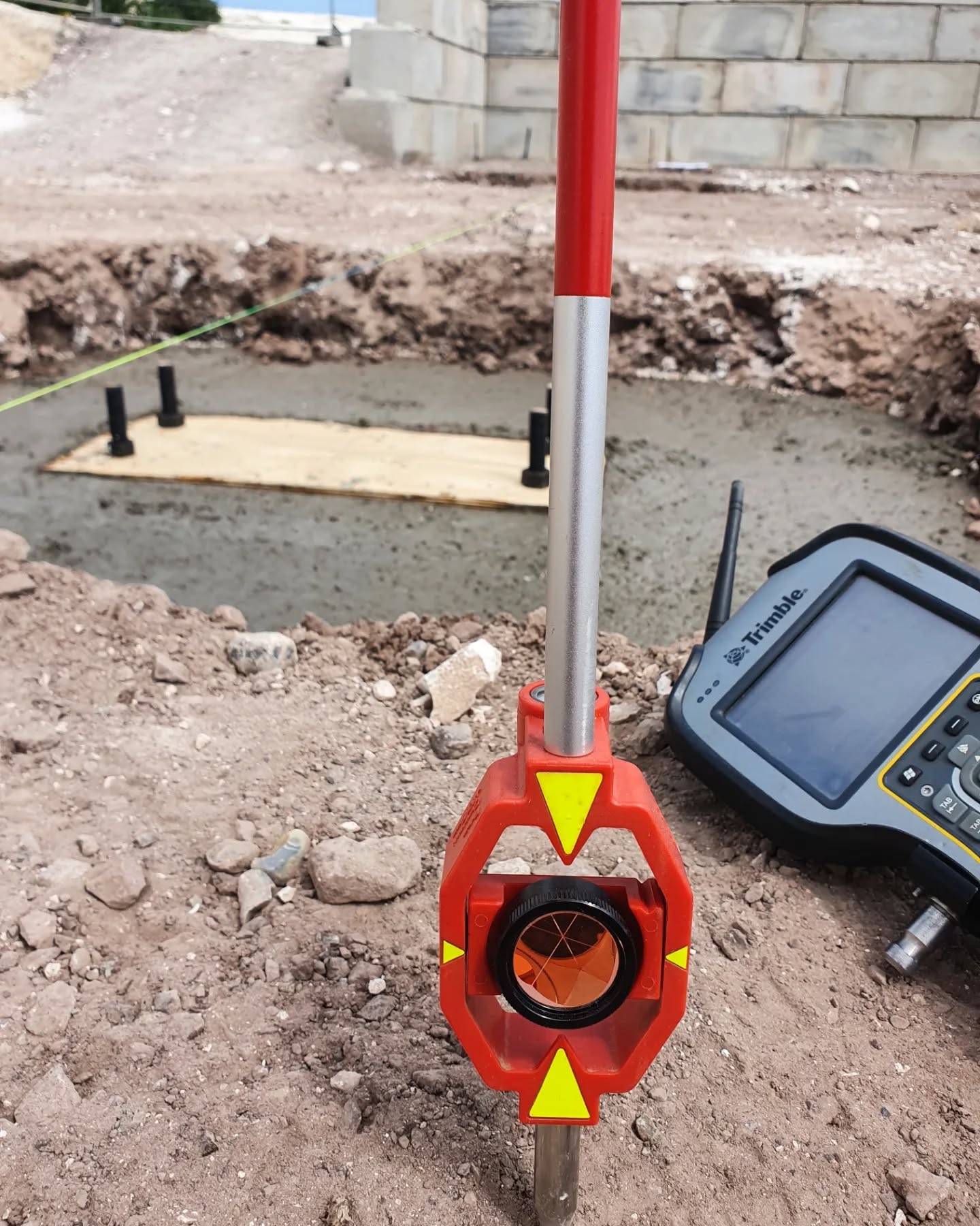 We have been setting out bolt boxes, ensuring they are ready for the next stage.
.
.
.
.
.
#SettingOut #Construction #Leica #Trimble #Miniprism #Surveying #SurveyLife #Foundations #Bolts #Boltbox #Replanteig #Accuracy #Topograf