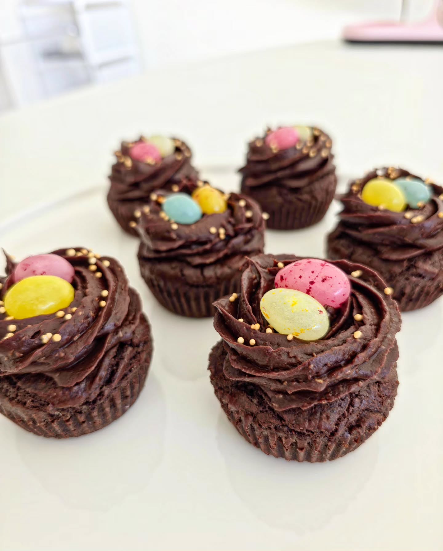 Easter time! 🐣
Onze paastraktaties staan nu op de website!
Wat kies jij: Easter brownies of Easter cookies?
Kun je niet kiezen? Dat hoeft ook niet – er is een bundle met allebei!
Je kunt vanaf vandaag pre-orderen tot en met Goede Vrijdag in de ochtend ✨
Mis het niet! 💛
.
.
.
.
.
#easterbaking #paastraktaties #hoekschewaard #paas #bakery