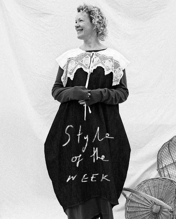 STYLE OF THE WEEK
A chance to shine a light on some of our much loved styles, and reward your loyal custom with some discount
10% off the Sleeveless Frank 9th -15th April
Available in linen denim and now Coal and Clay linen too
Discount automatically applied heart🖤
After the 15th the linen denim will still be available but the linen versions will not.