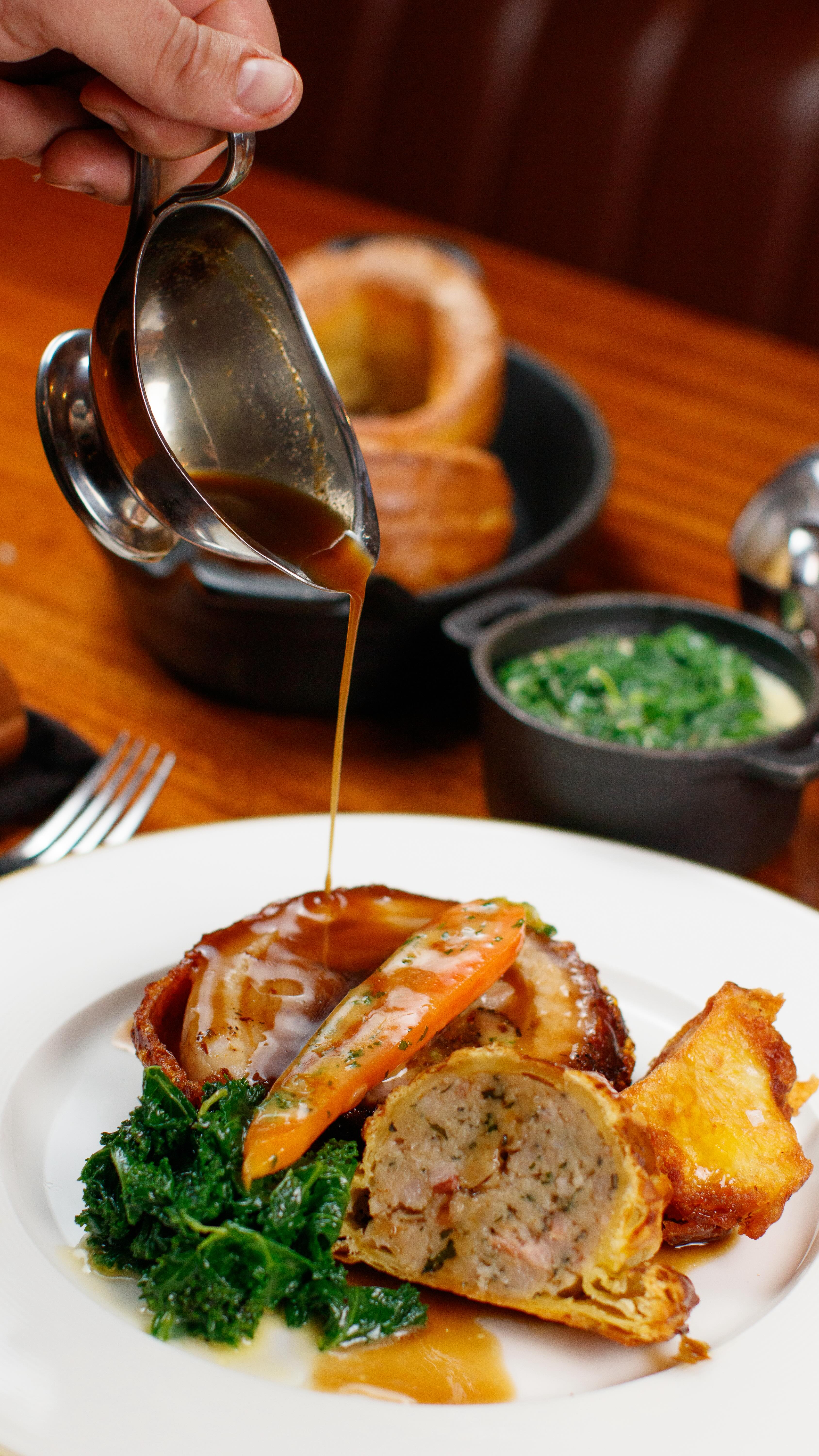 Sundays are made for roasts — and ours are made for you. 🍽️
Gather your crew, savour the flavour, and book your table at Fade Street Social before they’re all gone!
#FadeStreetSocial #SundayRoast #DublinFood #RoastDinner #FoodieDublin EatDublin SundayVibes BookNow