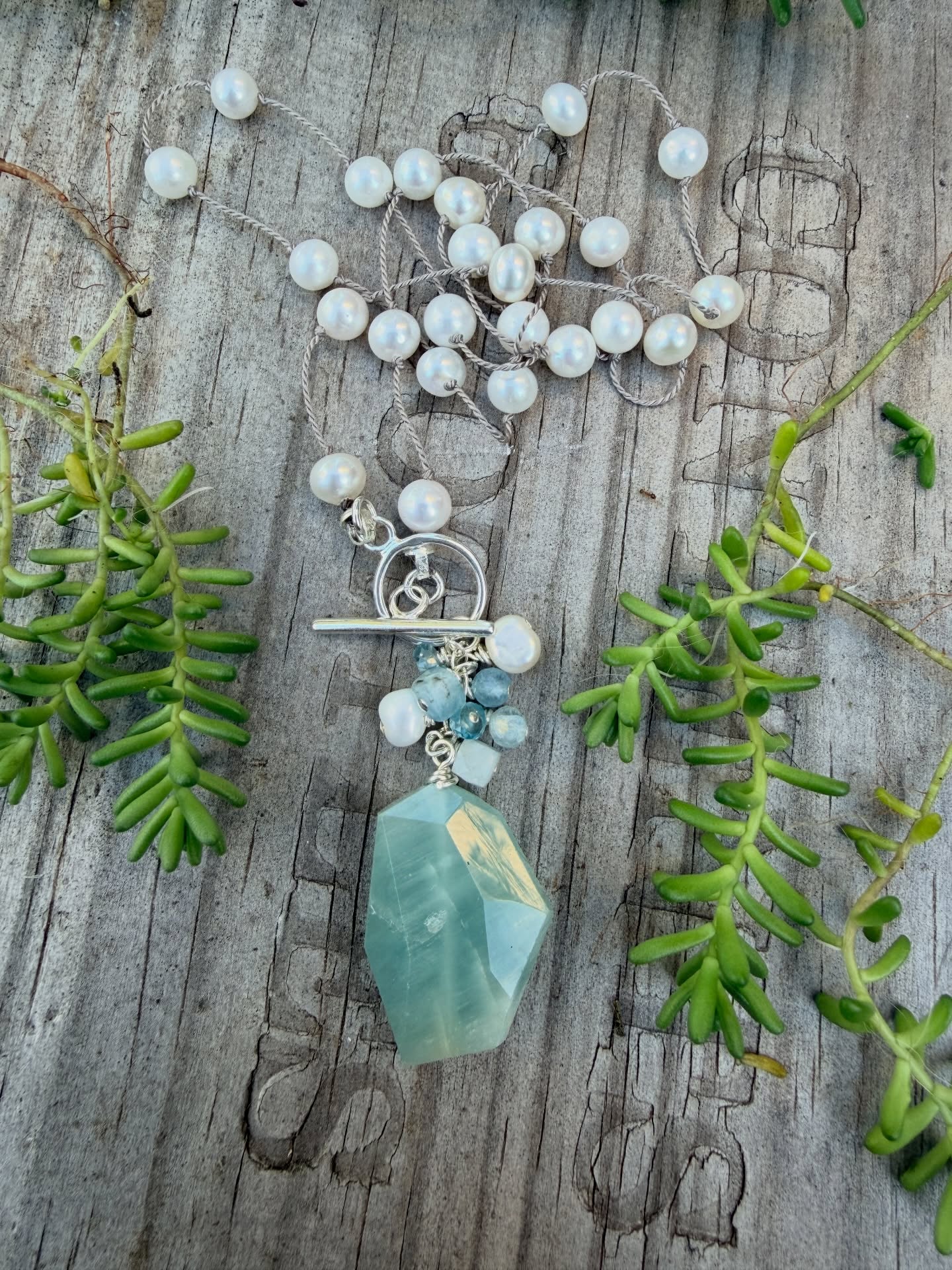 Are you an Aquamarine girlie?
Same. 🙋♀️
These beauties will be available at the @napafarmersmkt on Saturday.
Yippee!!! 🙌
See you then.
#handmadejewelry #aquamarine #marchbirthstone #napavalley
