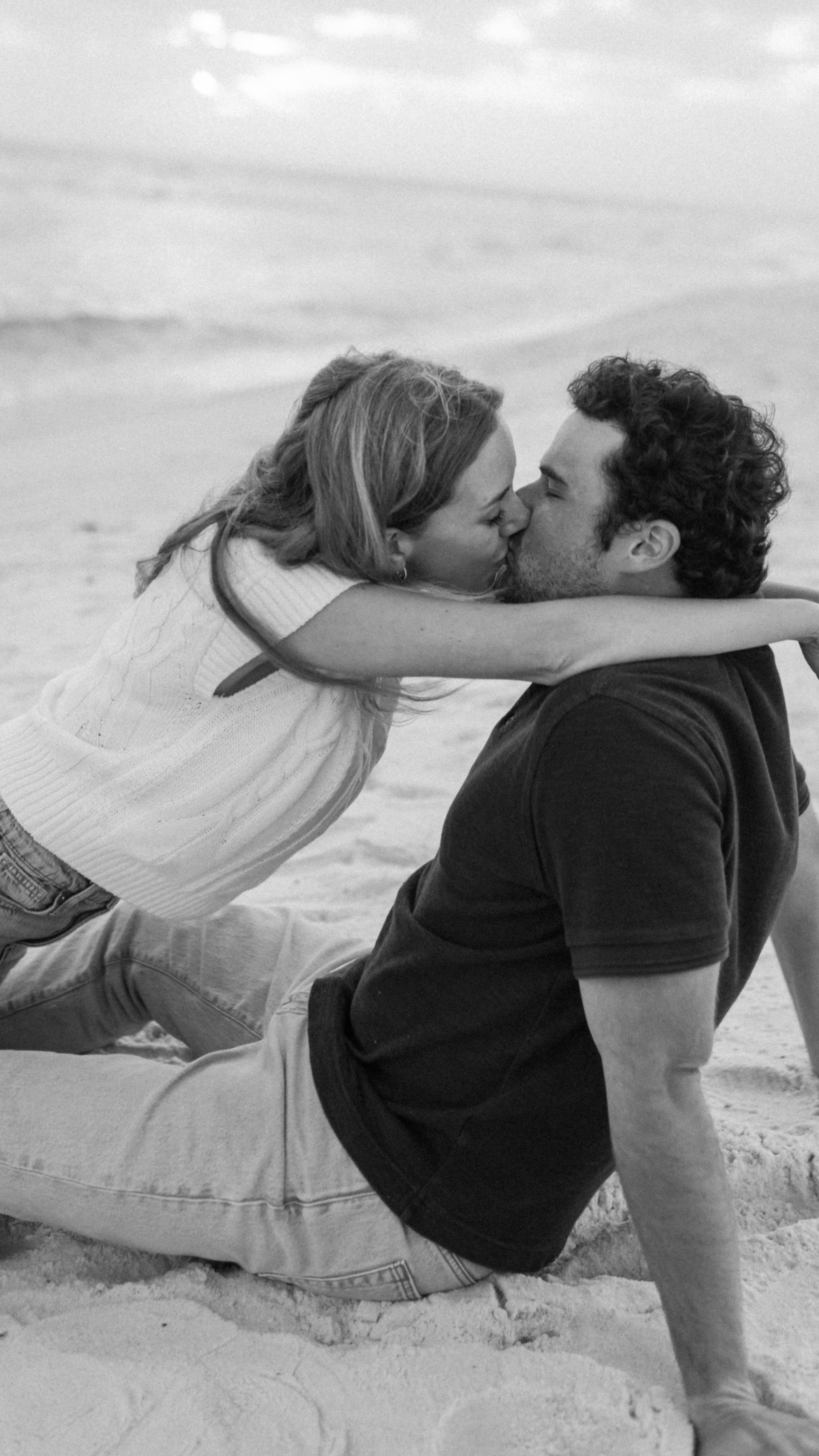 come watch the sunset with me…
#pensacolabeach #sunset #florida