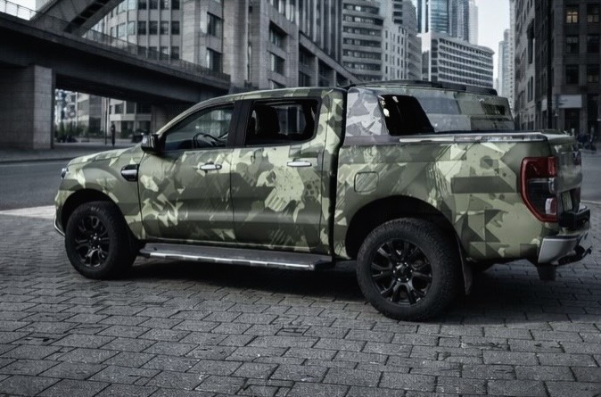 Dieser Ford Ranger zeigt, was moderne Digitaldruckfolierung kann:
präzise Details, individuelle Camouflage und eine Oberfläche in edlem Ultramatt-Finish.
Markant im Auftritt, klar in der Linie und perfekt abgestimmt auf die Form des Fahrzeugs.
Ein Design, das wirkt – ohne laut zu sein.
📍 Foliatune
🌐 www.foliatune.de
📩 info@foliatune.de
📱01772985626
#Foliatune #Digitaldruck #Ultramatt #FordRanger #CarWrapping