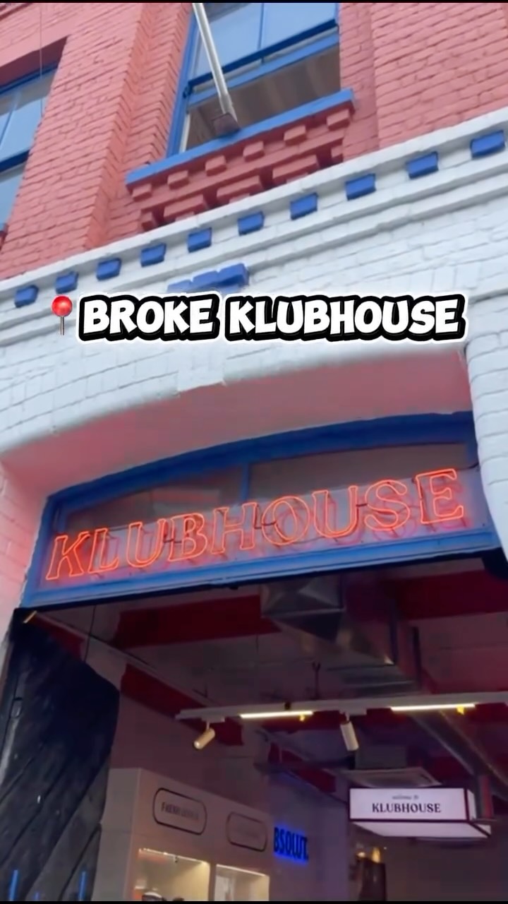 At this point, NO ONE in Cape Town is clueless about Home of Sound Fest!😂🇿🇦🔥Thank you so much to our #friendsofKopton @internationalguluva @chefskizzy.co @makwil__ for spreading the word!🏆They’ll be performing their song together titled “Merc” on the 29th!🎙️💯You don’t wanna miss it! General ticket sales went up by 10% overnight so we’re at 22% now for General! 🎫Get yours on Quicket or the link in bio!
#homeofsoundfestival #koptonmusic #capetown #sahiphop