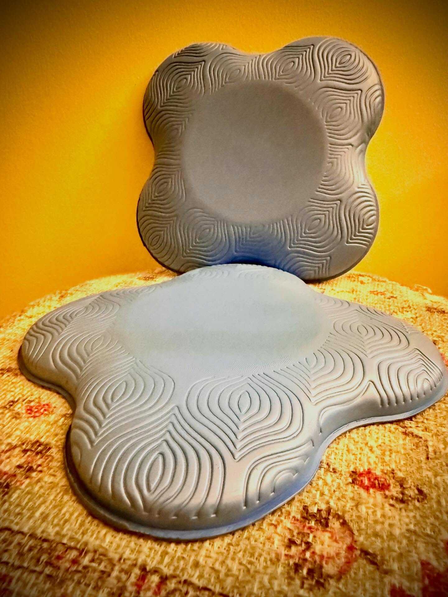 🌿 Product Focus of the Month
Blue Yoga Knee Support Pads - we tried these out and they work very well. Running a special sale on these,
Support your practice with comfort and stability. Our Blue Yoga Knee Support Pads are thoughtfully designed to cushion sensitive joints and bring greater ease to floor-based postures.
Crafted from soft, supportive foam with a non-slip base, these pads help reduce pressure on the knees, elbows, and wrists — especially during postures such as tabletop, low lunge, and kneeling sequences. A small addition to your practice that can create a noticeable difference in comfort, alignment, and longevity on the mat.
💬 “These help stabilize and support my knees in a great way.” — Yoga Student
✨ Monthly Special: $8 for the pair
Gentle support. Greater presence. A more mindful practice. #kneepad #knee #yoga #asana #yogic