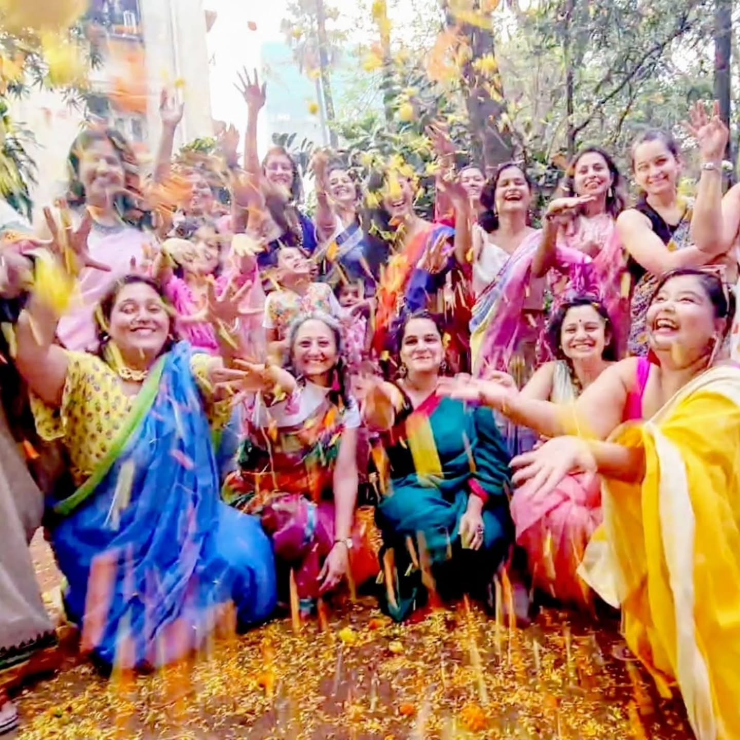 Sarees. Petals. Sunshine. 🌸💛
This Sunday, we’re bringing Holi to the park - the soft, flower-filled, twirl-worthy kind!
No colours. No water. Just laughter, games, yoga, book swaps & all the good vibes.
See you at the park? 🌿✨Open to ALL
Love Your Parks Days 🌿 | Sunday Community Meet - Holi Special edition in collaboration with Saree Sakhiyaan
📍 Pramod Mahajan Park, Lokhandwala W (link in stories)
⏰ 9.00 – 11 am
What’s in store?
📚 Read + Swap
🎨 Sketch under the trees
🧘 Yoga for all
🎲 Games & giggles
⭕ Women’s Circle
👋 Hula hoops
🏸 Badminton
✨ Unlimited park joy
Drape your saree. Twirl freely.
Bring a book, a mat, a racket, your crochet kit - or just yourself.
Bring a friend/your kids. Bring your good vibes. ☀️
Open to ALL ages. Free
Community partner: @saree_sakihyaan @arts.by.the.bay
In collaboration with @readwithshagun
With support from @sayalikulkarniofficial 🙏🏼
Collaborators: @yogabydisha_
Gentle reminders:
💧 Carry your own water bottle
♻️ Use the bins responsibly
🚫 No furry friends allowed
#loveyourparksmumbai #loveyourparksdays #sareesakhiyaan