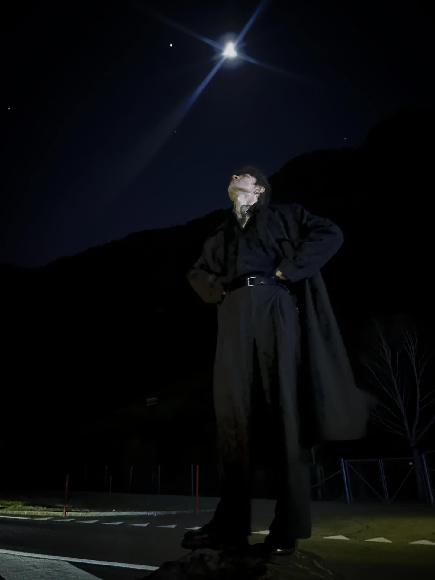 Scenic alps stop for @david_kennedy_ to practice his vampire poses….