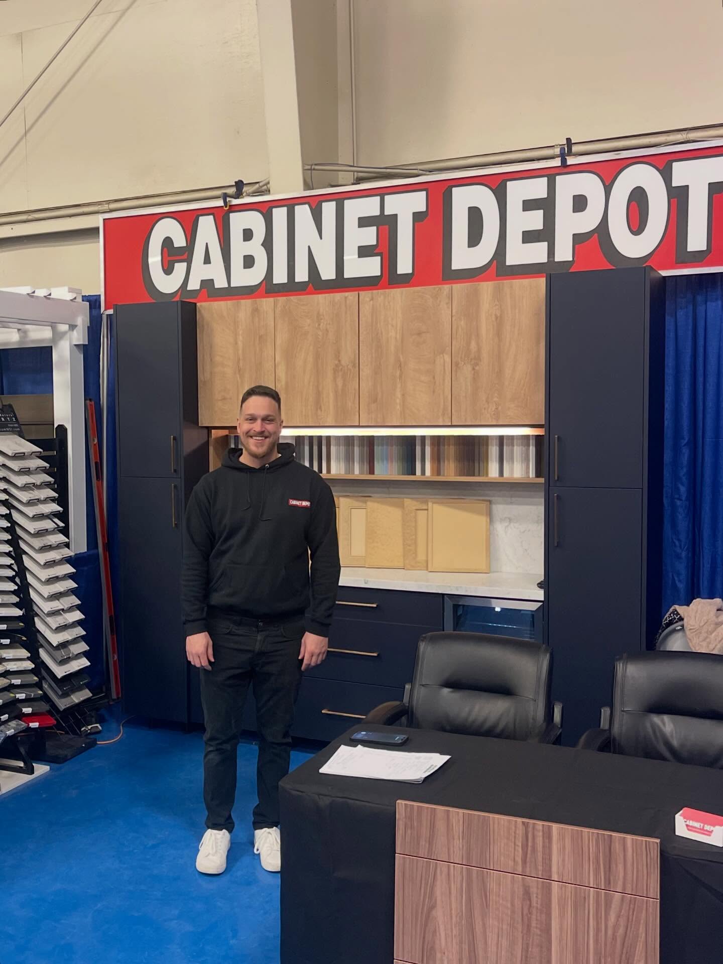 One day left at the Norfolk County Home & Lifestyle Show! 👋
If you’ve been thinking about a kitchen, built-ins, or a custom project, Sunday is the last day to stop by the booth and chat. Don’t forget to sign up for our free bathroom vanity giveaway contest! We look forward to meeting everyone!