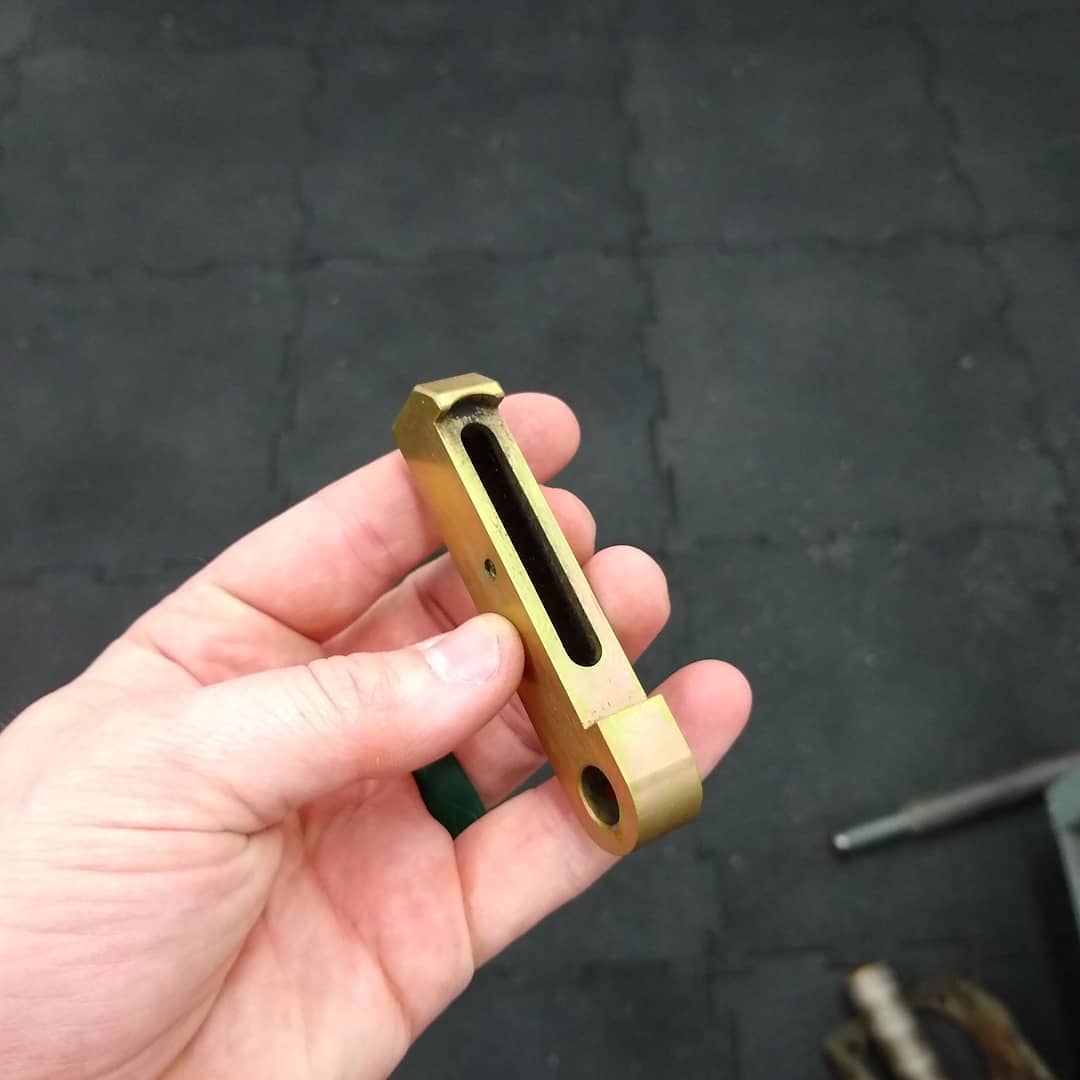 The parts that make the crimp in the latest machine.