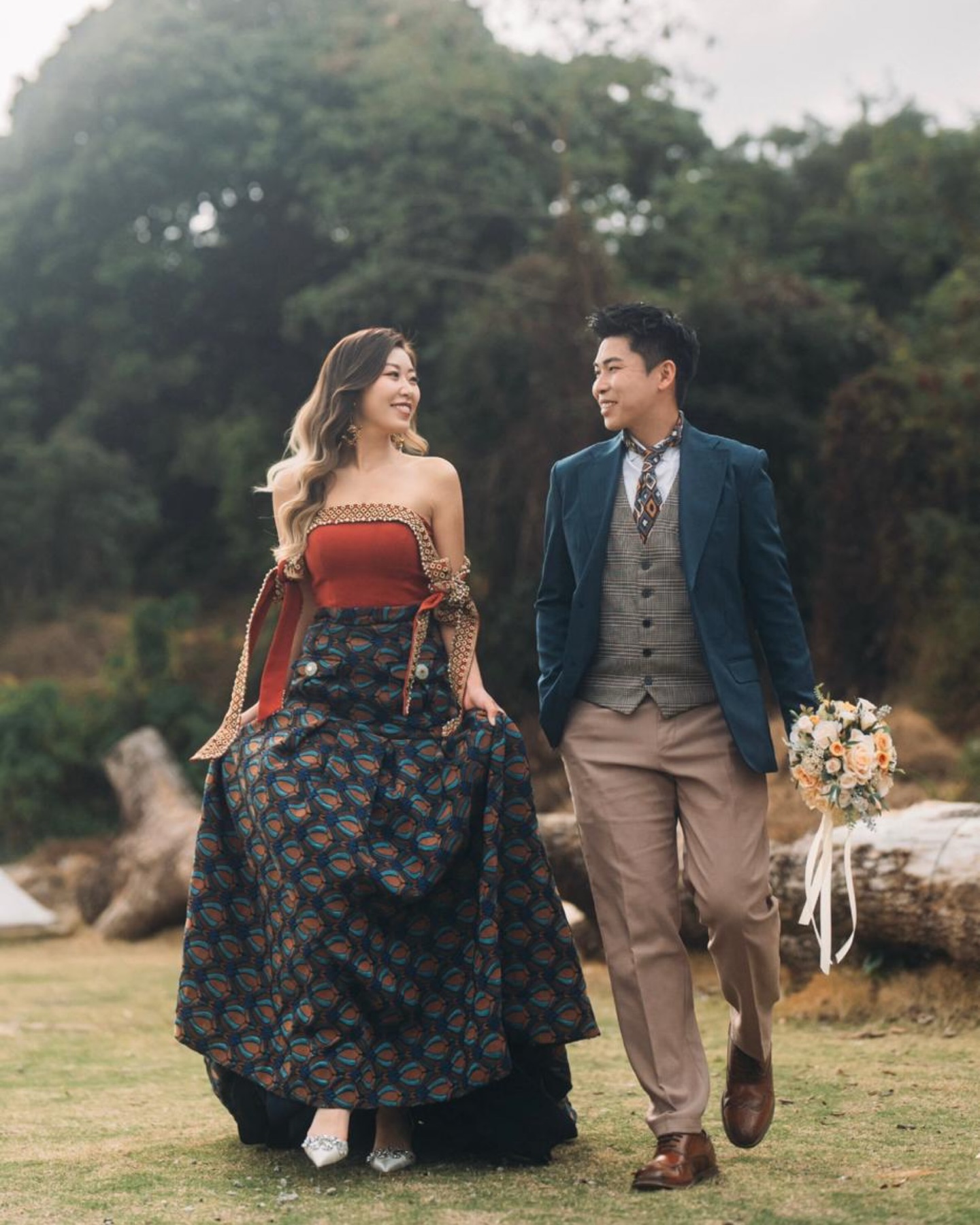 // Girl Talk //
話說身邊朋友結婚的不多
但當會到考慮結婚的時候
就說一定要穿上我的作品
或者跟我說
其實一早已有心儀款式在自己的CHECKLIST上
喂~咁樣好難唔心花怒放🥹💛
—
《𝐒𝐢𝐥𝐞𝐧𝐭𝐒𝐢𝐫𝐞𝐧. & 𝐋𝐞𝐟𝐥𝐞𝐟 | 𝐒𝐡𝐨𝐨𝐭𝐢𝐧𝐠 𝐏𝐚𝐜𝐤𝐚𝐠𝐞 》ɪꜱ ᴀᴠᴀɪʟᴀʙʟᴇ ɴᴏᴡ.
🇬🇧𝐔𝐊 | ᴀʟʟ ʏᴇᴀʀ
🇭🇰𝐇𝐊 | OCT 2026 - JAN 2027
🇫🇷È𝐳𝐞/𝐍𝐢𝐜𝐞 / 𝐌𝐞𝐧𝐭𝐨𝐧 | 20-26 July 2026
ꜰᴏʀ ꜱʜᴏᴏᴛɪɴɢ ɪɴ ᴏᴛʜᴇʀ ᴇᴜʀᴏᴘᴇᴀɴ ᴄᴏᴜɴᴛʀɪᴇꜱ, ᴘʟᴇᴀꜱᴇ ꜰᴇᴇʟ ꜰʀᴇᴇ ᴛᴏ ᴇɴQᴜɪʀᴇ ᴜꜱ ᴏɴ ᴛʜᴇ ᴀᴠᴀɪʟᴀʙɪʟɪᴛʏ
—
HONG KONG LOCAL WEDDING DRESSS DESIGNER | 𝐇𝐀𝐍𝐃𝐌𝐀𝐃𝐄 𝐆𝐎𝐖𝐍 & 𝐀𝐂𝐂 |ᴍᴀᴅᴇ ɪɴ ʜᴏɴɢ ᴋᴏɴɢ
www.bysilentsiren.com