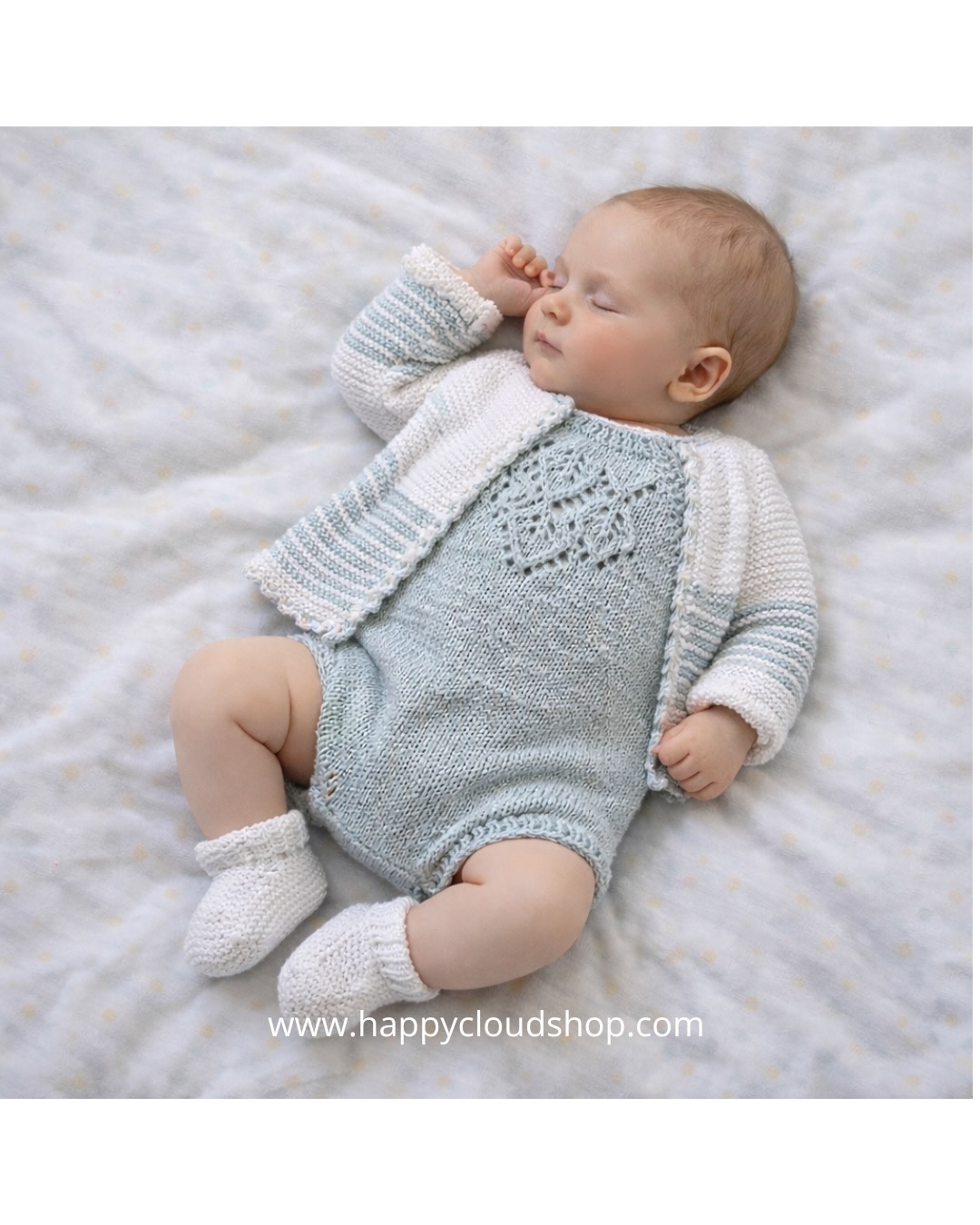 NEWBORN COLLECTION ☁️
La primera colección de bebé de Happy Cloud ya está disponible.
Diseños artesanales, atemporales y diferentes a lo que encuentras en otras tiendas.
Tejidos en algodón 100% egipcio certificado OEKO-TEX.
Son unidades únicas.
Cuando se agotan, no vuelven.
Y además estos conjuntos tienen un precio especial de lanzamiento.
Si buscas un conjunto para recién nacido bonito, especial y a buen precio… este es el momento.
Disponible online y en tienda física.
Envío a toda España.