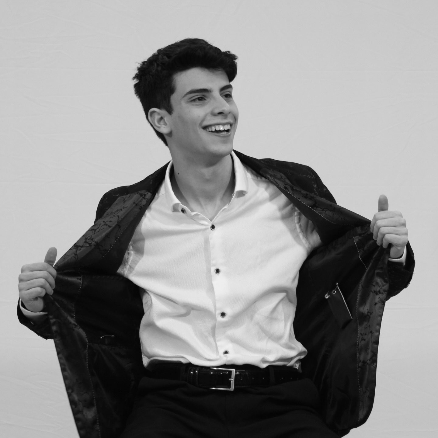 ✨ Un nuovo show sta arrivando! ✨
Rendi unico il tuo evento
💍 Matrimoni
🏢 Cene aziendali
🎂 Compleanni (tutte le età)
🍽 Ristoranti & locali
Non il solito intrattenimento… ma un’esperienza che stupirà tutti.
www.mircus.it
Foto realizzate da @porcariart