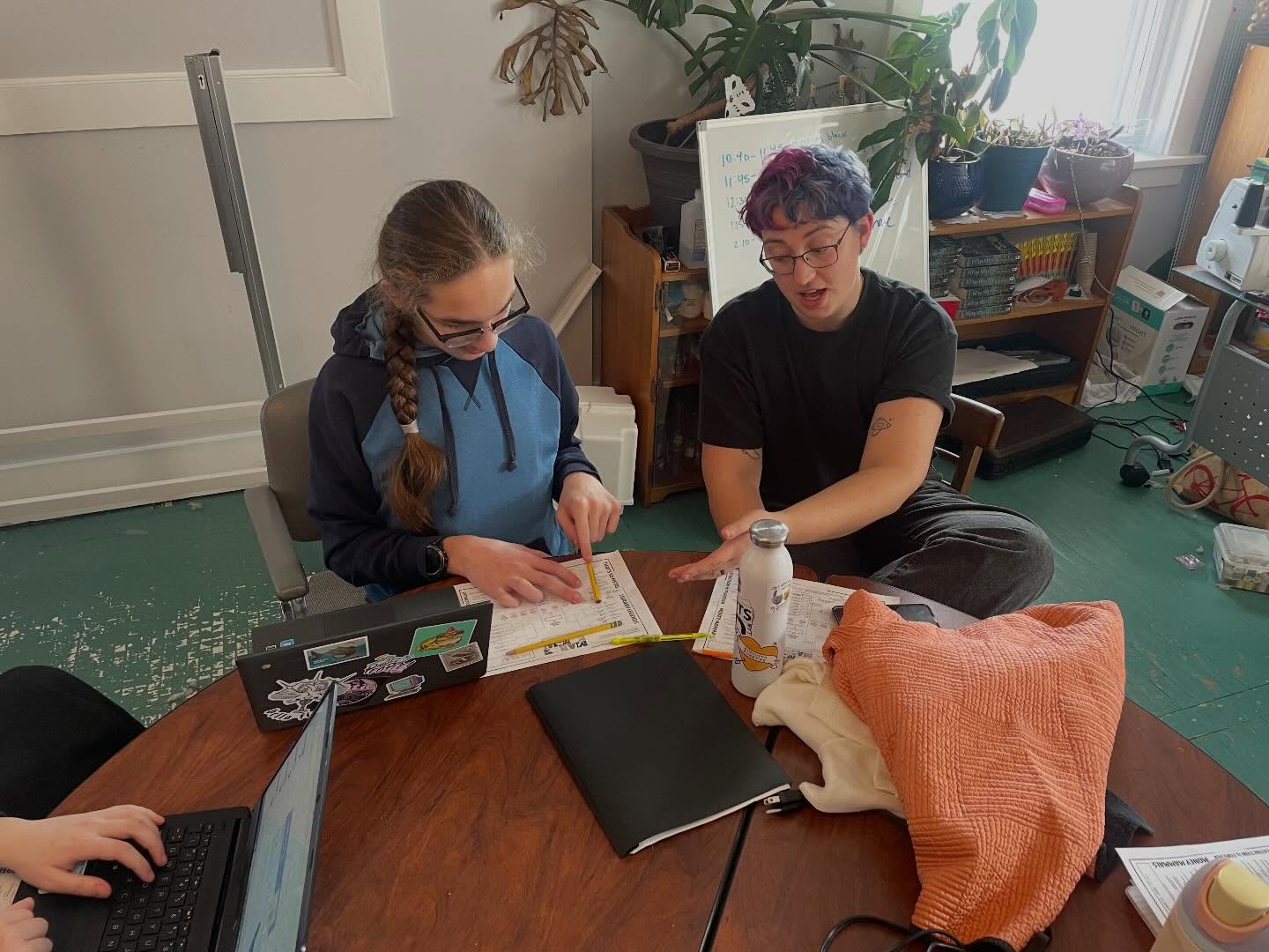 In Biology 9 our students are preparing their brackets for March Mammal Madness!
Who will be the champion?
If you are interested in being part of a school where learning is joyful and rigorous, let us know. We are currently enrolling for limited spaces in 9th grade for the fall of 2026. Info@cobhs.org
#pittsburgh #highschool #science #marchmammalmadness #youbelongatcobhs