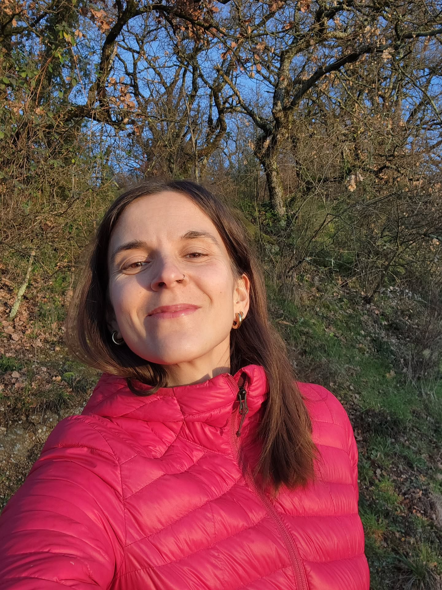 Un sacré mois de février 🌸🌞
..
1. Du soleil qui revient 👋
2. Poële + tisane + lecture = 💘
3. Une bolognaise maison 😋🍝
4. Marcher dans un autre decor 🏔
5. De jolies fleurs offertes 🌷
6. Encore des balades printanières 🌿
7. Des tirages qui éclairent 💡
8. Des bouillons d’os encore et toujours 🫣
9. Ralentir et partager 🐞
10. Couper 💇♀️ pour entamer un nouveau chapitre
..
Et toi, février c'était 💥 ou 😴 ?
..
#naturopathie #gratitude #février #plaisirsimple
#bonheursimple