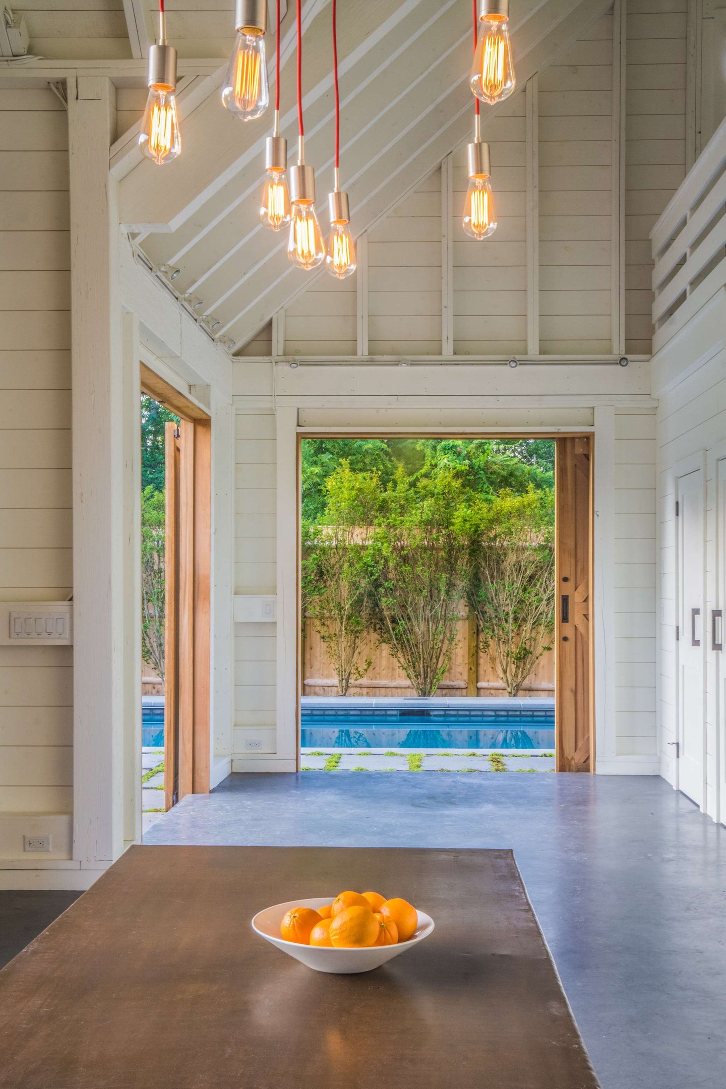 Design the summer you want — now. ☀️
Seamless indoor-outdoor living, warm coastal textures, and spaces made for Cape Cod summers. From patio mornings to poolside evenings, this is outdoor living done right.
Architect: @petermcdonaldarchitects
Built by Cape Associates
#DesignTheSummerYouWant #CapeCodLiving #OutdoorLiving #CapeAssociates