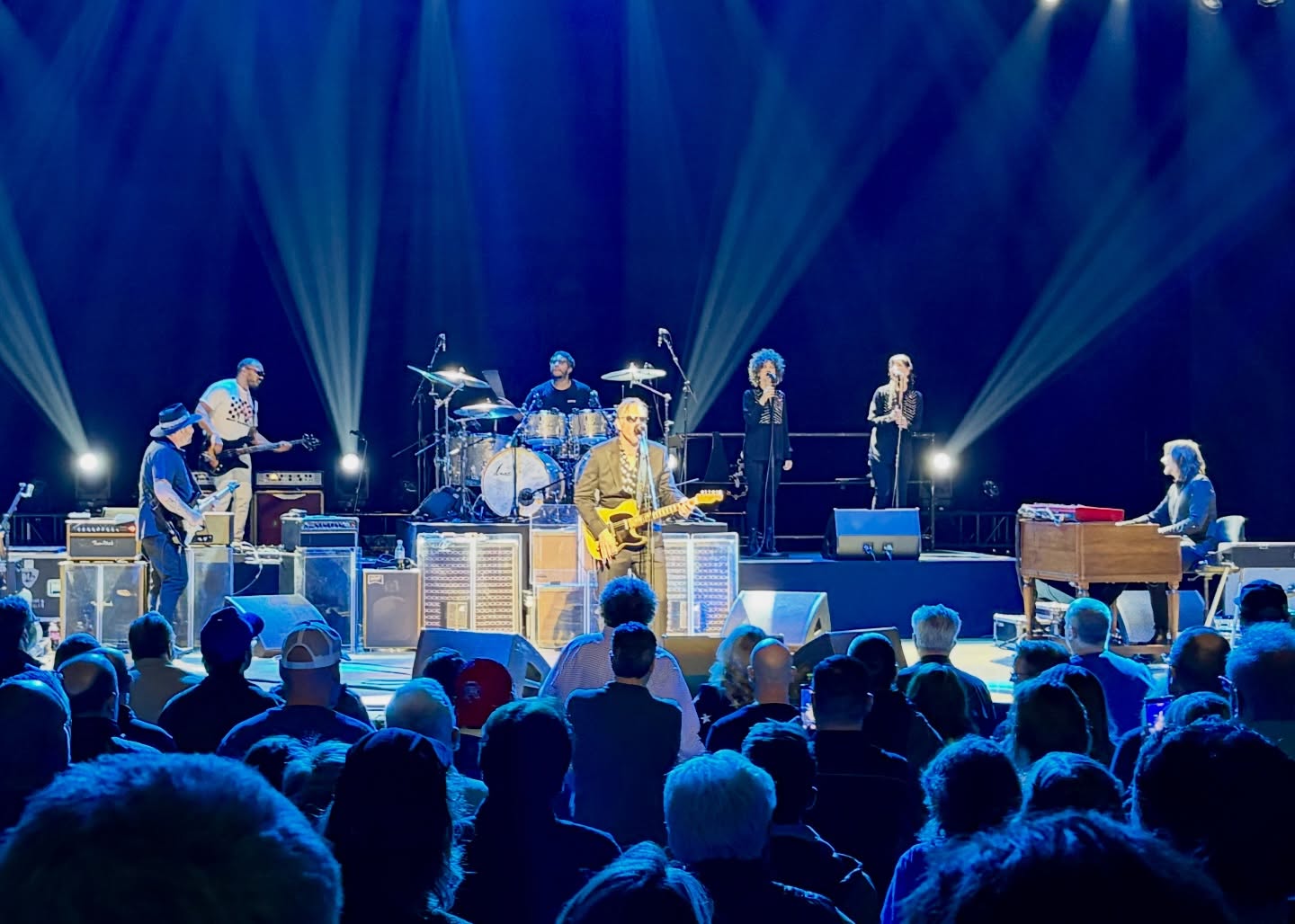 @joebonamassa put on an amazing show last night at @tafttheatre. He crushed it and each member of his band was phenomenal!