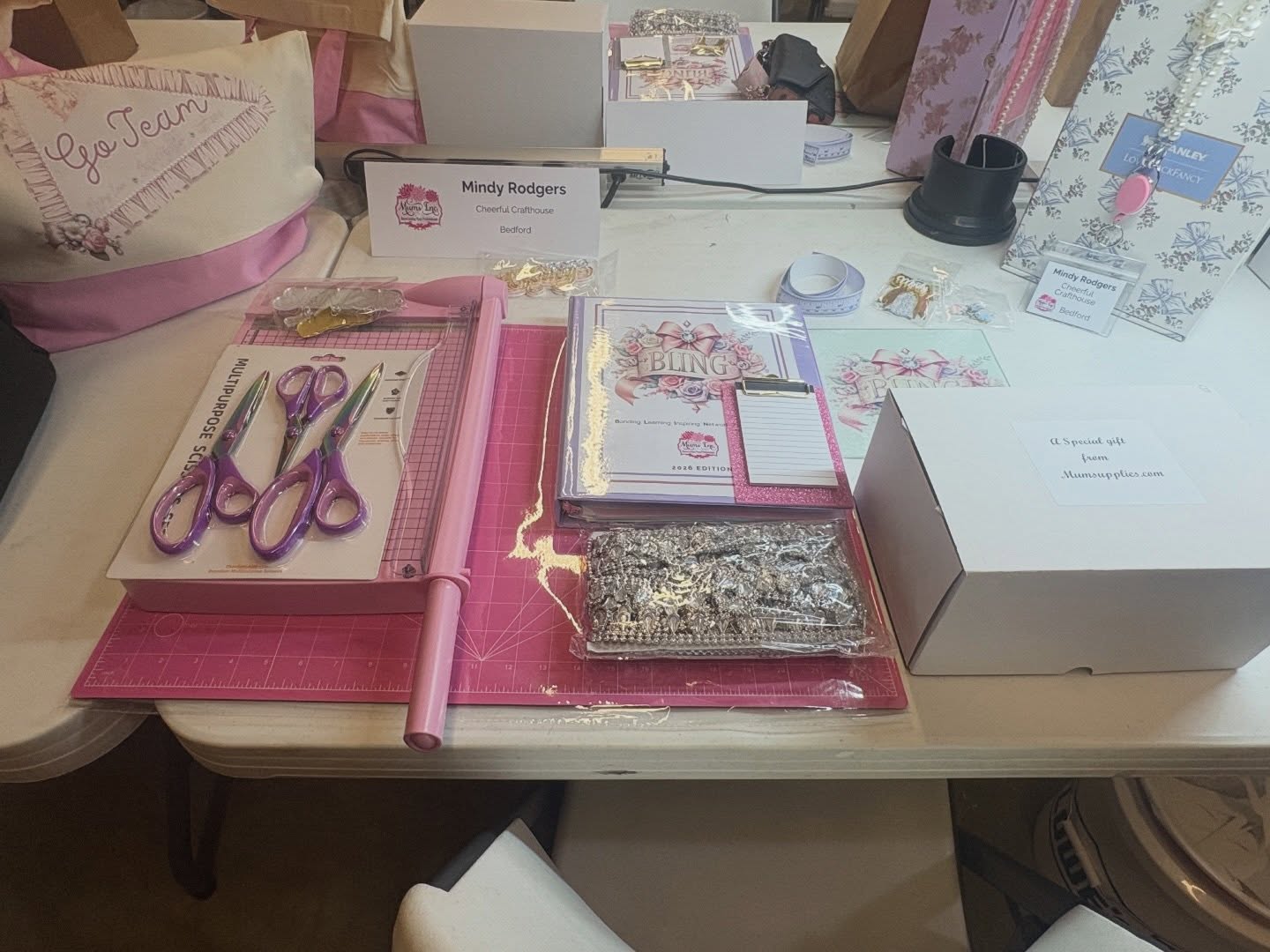 I’m getting to spend the next few days with the most amazing mum makers in the Mum world and I’m so excited to be a part of this world and Family!! Kicking off the season the right way at BLING with Mums Inc!