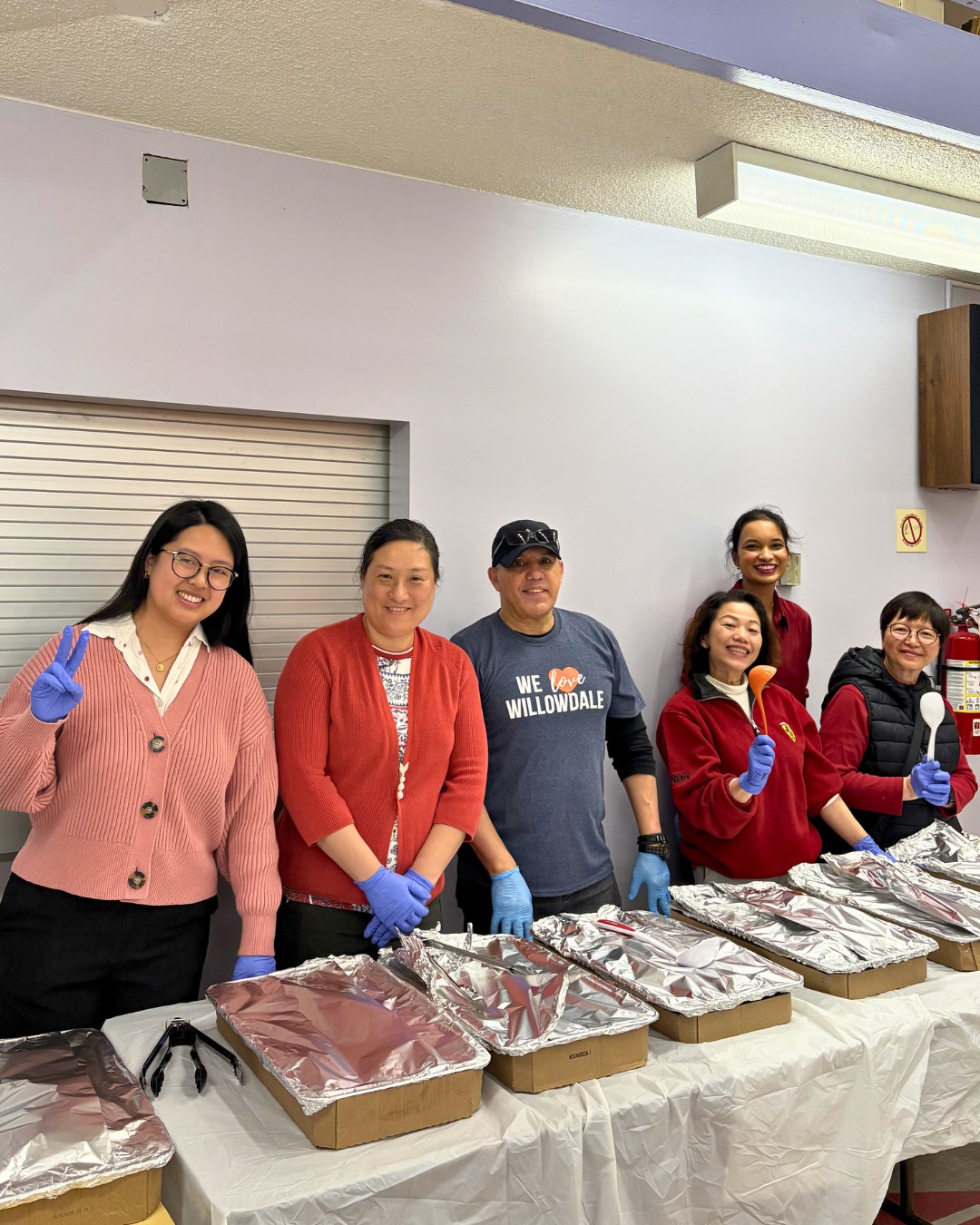 We had a wonderful time at Willowdale Manor last week, celebrating Lunar New Year! The seniors displayed their many talents through singing, playing traditional Chinese instruments, and dancing. We were then treated to a Tai Chi fan dance led by Tai Chi Master, Dr. Jason Kwok.
Councillor @lilychengto presented each attendee with a red envelope and an orange, symbolizing prosperity, luck, and abundance for the year to come.
We rounded out the celebration with an amazing meal from Yonge Street Food Court.
Many thanks to the community members, Neighbourlink volunteers and especially the seniors, who made this very special holiday a day to remember at Willowdale Manor.
There is an increased need for this type of programming to combat social isolation in our community. Please consider supporting our seniors program by donating to www.neighbourlink.org/donate (link in bio)
#WeLoveWillowdale #Seniors #NeighboursHelpingNeighbours #NorthYork #Community #LunarNewYear #SupportLocal #Charity