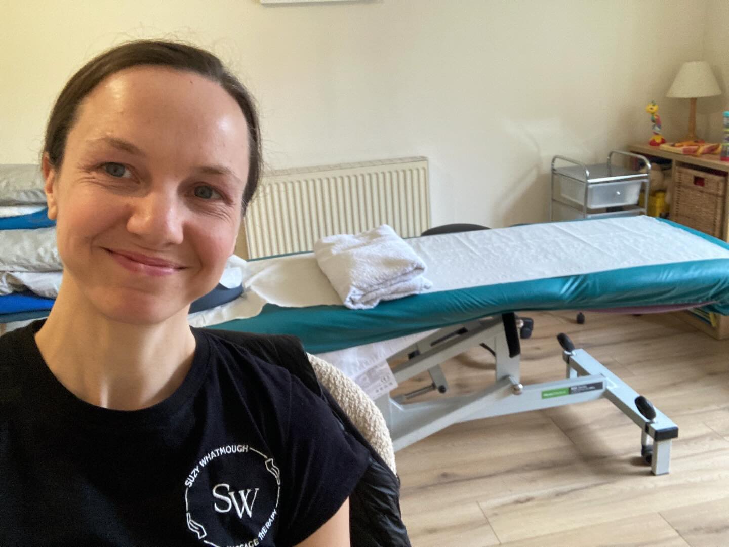 Two things I’m passionate about in one day - massage and puddles! I should have made it complete with a post race massage for me…
Treatments are still on the Spring offer (£15 off) until end April. Bookings via the link my bio 🫶