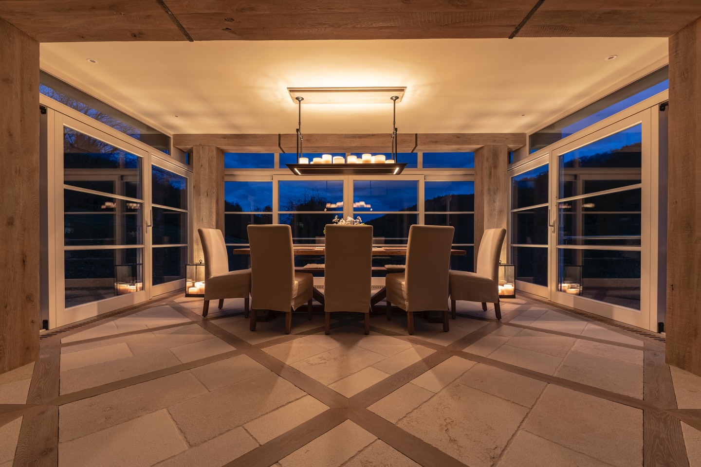 By daylight, generous windows flood the space with softness, highlighting the natural textures and warm wood tones. As evening falls, layered lighting creates a calm, intimate atmosphere made for gathering and lingering.
A country house dining space where craftsmanship, comfort and quiet elegance come together - designed not just for dining, but for living.
It’s all about the feeling.
.
.
.
.
#luxuryinteriors
#interiorinspiration
#diningroomdesign
#moderncountry
#timelessinterior