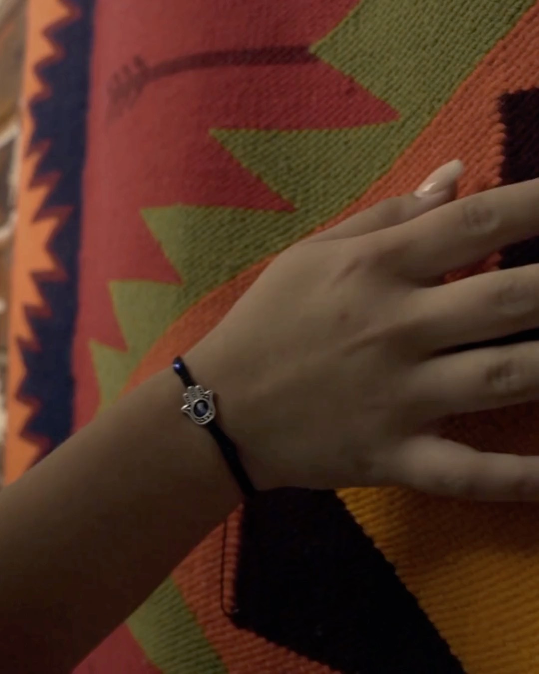 One week to go until Story Tribe gathers again.
A monthly circle for people who love stories: to tell them, to listen deeply,
and to explore the meaning they carry.
In Story Tribe, we don’t chase perfection.
We practice courage.
And courage grows when we gather.
If you’ve been feeling the pull of stories,
that’s your invitation.
Join us on March 5th.
Register now — link in bio. #storytribe #oralstorytelling #storyteller