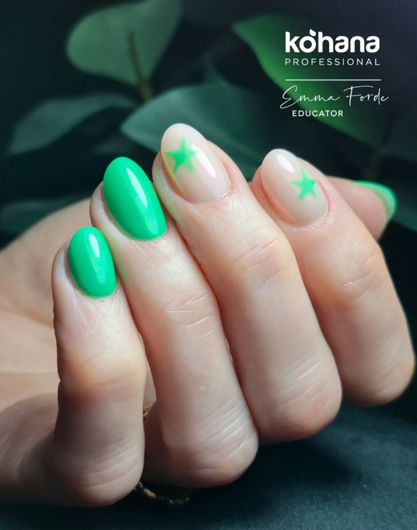 A nod to Paddy ☘️ using @kohana_professional
CB ##milkybeige
010 #neongreen
Pink pearl effect powder
Green pearl effect powder
#nails #stpatricksday☘️ #greennails💚