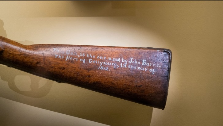 The musket from the war of 1812 that was used by John Burns, the Civilian Hero of Gettysburg when this 69 year old civilian famously took up arms to defend his home against the Confederate invasion on July 1, 1863.
John Burns, the elderly civilian who became a folk hero of the Battle of Gettysburg, was a 69 year old former soldier and town constable who famously took up his musket and joined Union troops on July 1, 1863. Despite his age, he fought alongside the 150th Pennsylvania and the Iron Brigade before being wounded, later surviving to become a national symbol of grit and patriotism. His remarkable story, rooted in earlier service in the War of 1812, made him one of Gettysburg’s most celebrated figures, commemorated today by a monument near where he fought. His fame was so great, even Lincoln requested a visit with him in November, famously walking with him to a church service and later supporting a pension for him. Buried in the town cemetery, John Burns is one of the few individuals honored with the right to have a flag flying over his grave 24 hours a day.
On display at the State Museum in Harrisburg, PA
**some say he brought this gun from his home to the battlefield but was given a modern gun. Either way another great example of the 2nd amendment 🤙🏻🇺🇸
