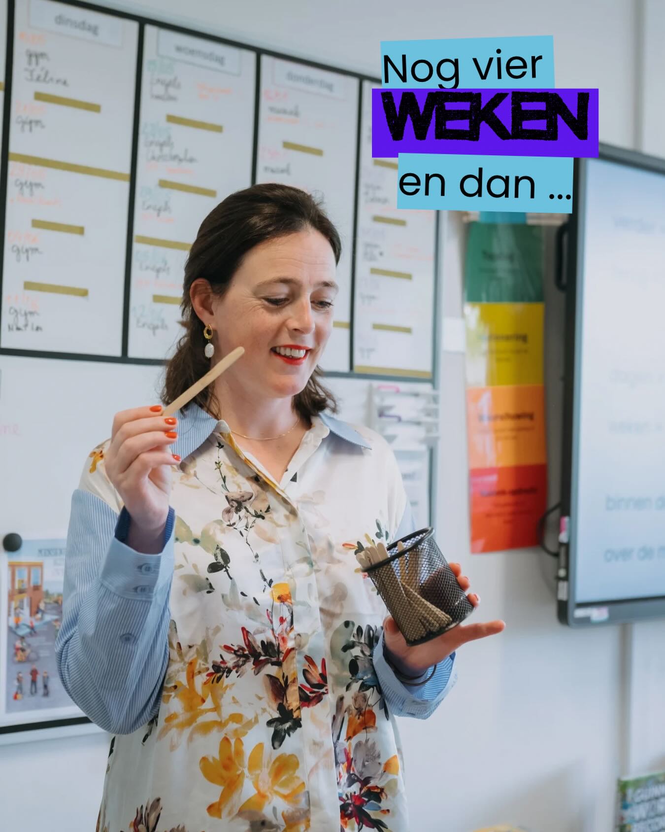 Nog vier weken en dan … gaan we het tijdens de masterclass EDI verdiept heel veel hebben over CVB vragen.
CVB staat voor Controle Van Begrip en het zijn alle vragen die je stelt tijdens een les om ervoor te zorgen dat je weet of de leerlingen begrijpen en beheersen wat je hebt uitgelegd, gemodeld en voorgedaan. Het is geen fase, je doet dit niet alleen op één moment, je stelt deze vragen gedurende je hele les.
Hoe weet je of je genoeg CVB vragen hebt gesteld? Hoe weet je welke CVB vragen je stelt? Hoe zorg je ervoor dat de CVB vragen je écht helpen om te monitoren wie je eerder kunt loslaten en wie je extra instructie moet geven?
Wij hebben een drie indeling gemaakt van type CVB vragen die je kunt stellen. Deze indeling leggen we uit tijdens de masterclass op dinsdag 31 maart en natuurlijk gaan we er ook praktisch mee aan de slag.
Wat? EDI masterclass verdiept
Wanneer? Dinsdag 31 maart van 09:30 tot 16:00 uur
Waar? Van der Valk hotel Blijdorp in Rotterdam
Kosten? € 347
Korting? Leraren werkzaam op scholen waar wij trainen of getraind hebben krijgen € 50 korting per persoon
Wil je erbij zijn? Meld je aan via www.reneevaneijk.com of stuur een mail naar vaneijkrenee@gmail.com.