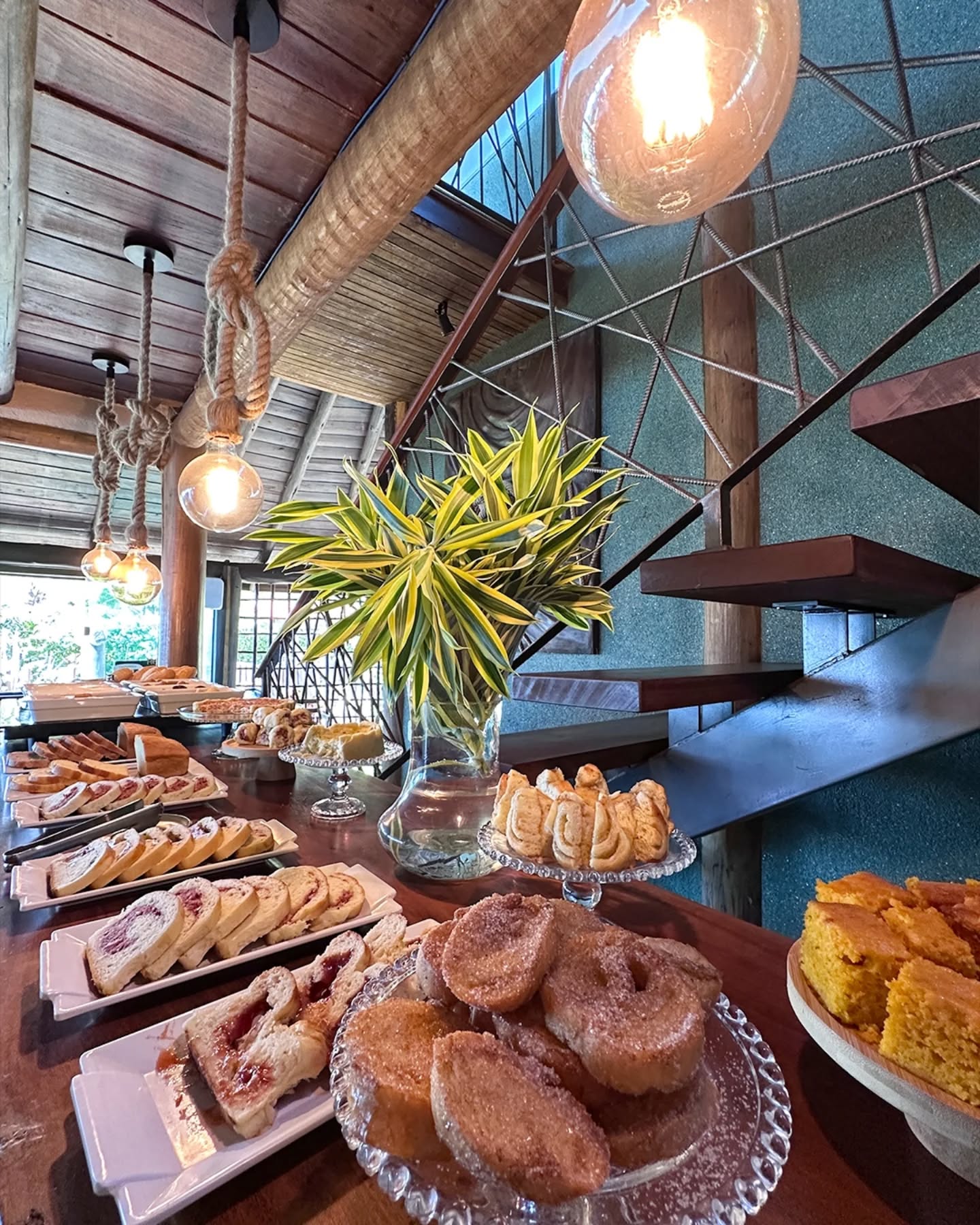 Café da manhã servido com variedade, frescor e um ambiente que torna a manhã ainda mais especial.☕
Reserva: (73) 9 9800-1818
www.rigatonibrasil.com.br
.
.
#clubdepraia #rigatoni #beachclub #destinosbrasileiros #carnaval2026