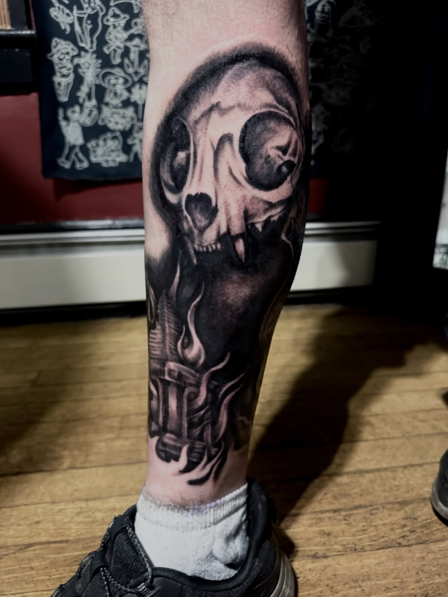 “All that we see or seem is but a dream within a dream.” -Edgar Allan Poe (1809-1849)
.
A gothic Edger Allan Poe themed half leg sleeve, Done by @dfd.james.tattoos 🐦⬛
.
Book via link in bio
.
.
.
.
.
.
.
.
.
#blackandgreytattoo #gothictattoo #blackandgreyrealism #tattoo #ellsworthmaine