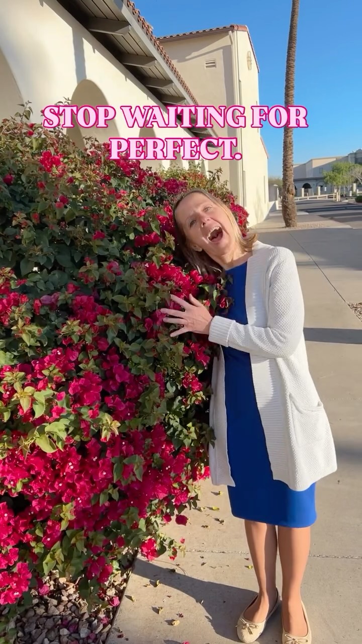The Perfection Trap is the ultimate distraction from your powerful work. 🤪
I know I’ve been there waiting for the perfect moment for happiness. 🥹
But I've learned that Physical Happiness exists now, in the messy, wonderful, imperfect reality. 🤣💃🤪
If you’re stepping into your mid-age power and want to live your legacy fully, you are looking for an imm-unity against daily pressures. 👀
That’s what our conscious comm-unity is all about. A safe space to be your authentic self. 💝🌟🫶
Tap the blog link Physical Happiness in bio to join the movement! ⬆️
#awakenwomenclub #authenticcommunity #midlifemagic #beyourself #physicalhappiness