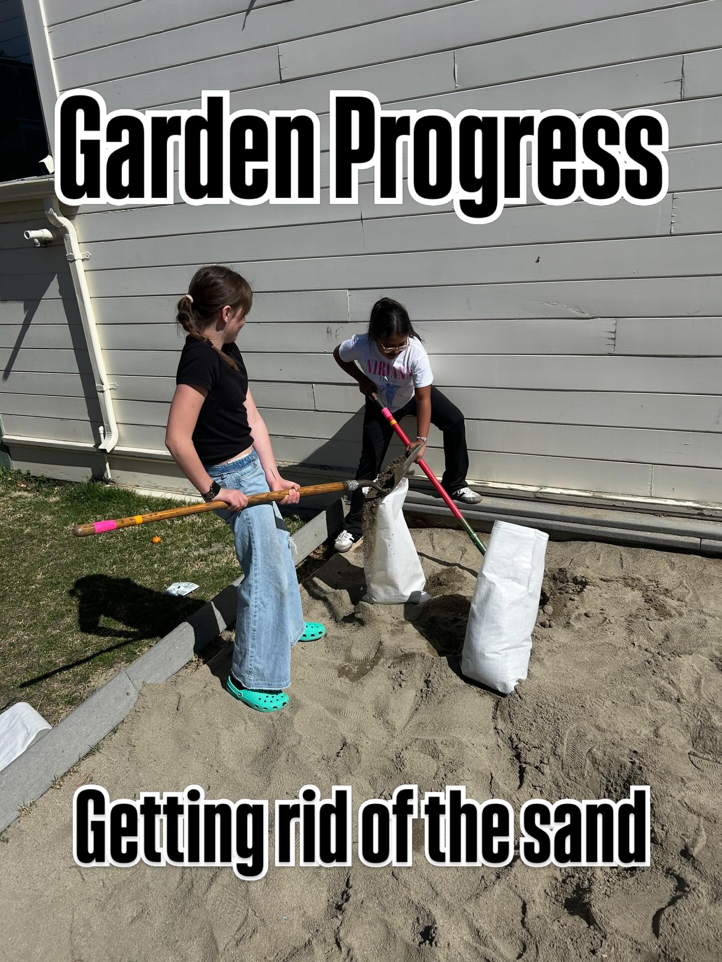 Elena and Linda helped fill bags to remove the sand! 👯♀️💪💪🌞☀️
Sand box into garden project going well so far!
Shoutout to staff member Adam for using heavy equipment to fill up the bags 😂 🚜👷♂️🚧🦺
PLEASE TAKE SOME SAND BAGS WE NEED TO GET RID OF THIS SAND 🙏🙏🙏
205 N Fowler st Bishhhh