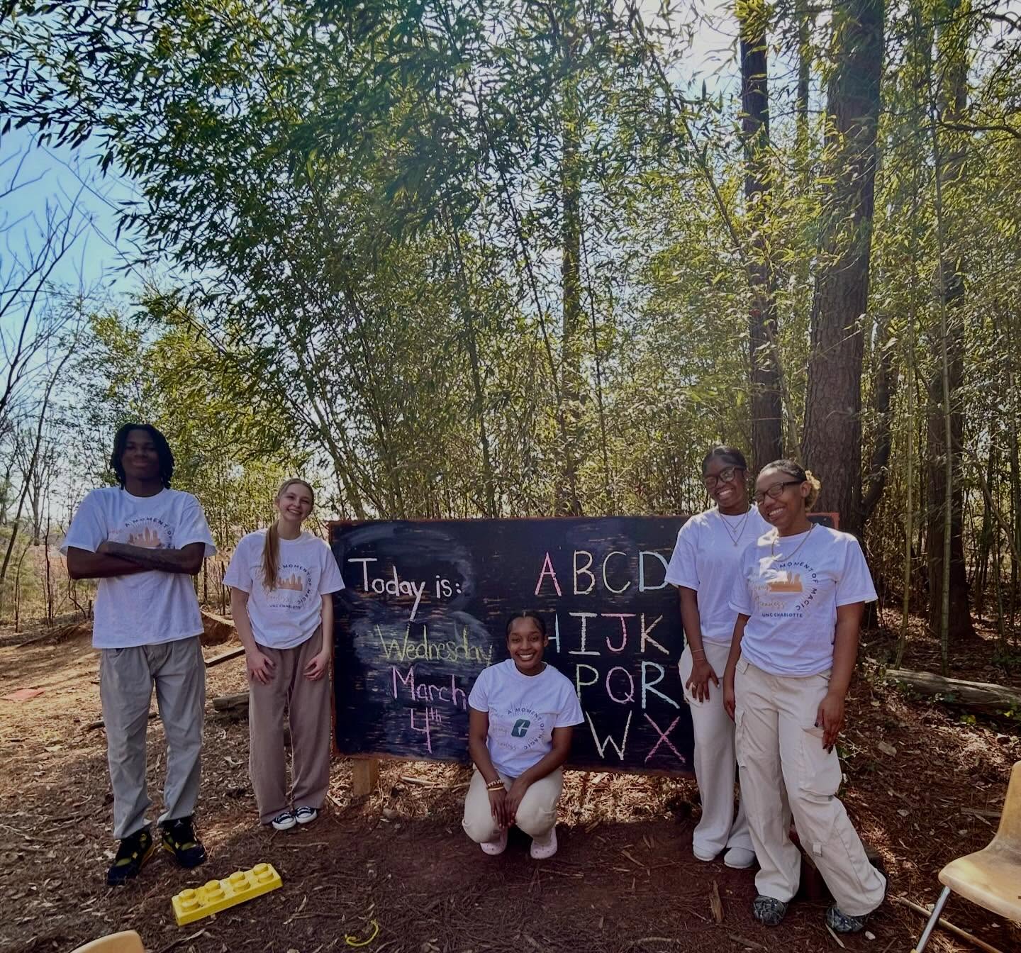 We had so much fun with our friends at Live Learn Play Farm School! 📚✨ In celebration of Read Across America Week, we donated books, read stories with the kiddos, and spent time playing tag, hide-and-seek, and so much more. Moments like these remind us how powerful reading, play, and connection can be. 💛📖
#ReadAcrossAmerica #AMoMCLT #SpreadMagic #LiteracyMatters #unccharlotte