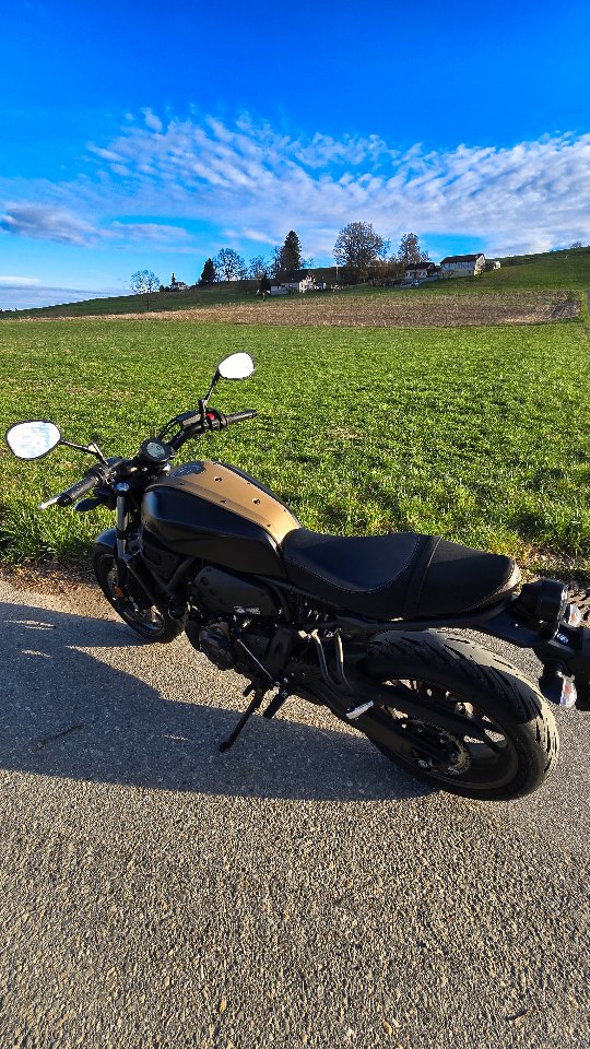 𝑰𝒕’𝒔 𝒕𝒊𝒎𝒆… 𝒇𝒐𝒓 𝒎𝒐𝒕𝒐𝒓𝒃𝒊𝒌𝒆 𝒔𝒆𝒂𝒔𝒐𝒏. 🖤
#motorradfahren #yamahaswitzerland #motorbike #spring #ridingmood🏍️✌️
@yamahamotorch
