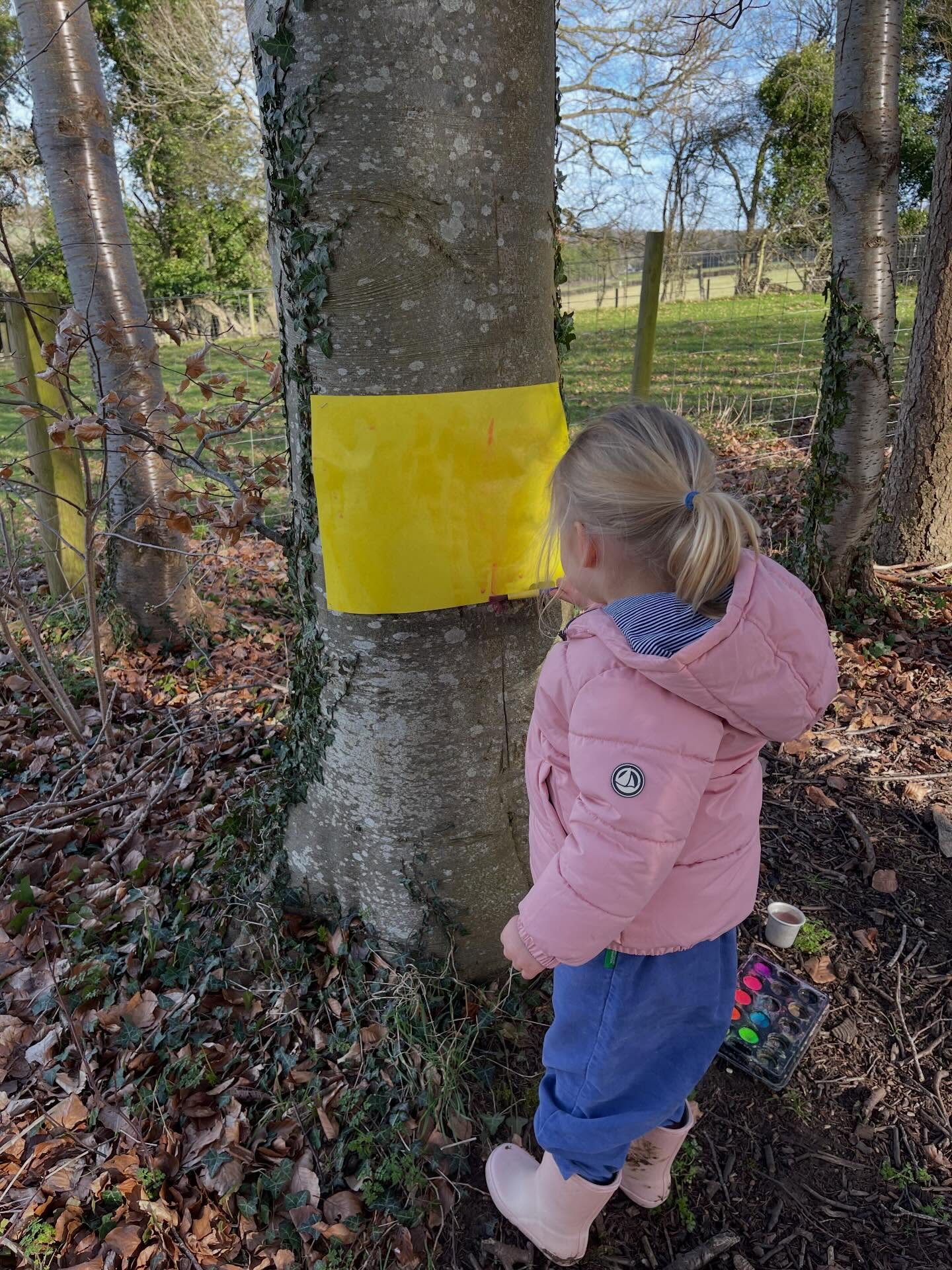 How lucky were we with the weather today! The sun shining down gave us lots of energy to do exciting things. We painted using tree trunks as easel, enjoyed our 3 corned hammock… pulling ourselves up the corners required lots of strength and practice. Some of the children went for a walk to peep into the “Gruffalo” woods! They didn’t spot him today!