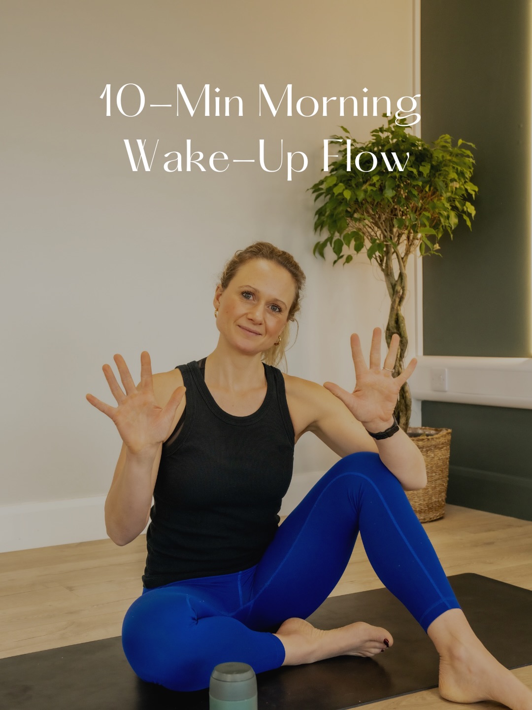 10-Min Morning Wake-Up Flow ✨
Before the coffee, before the emails, before the rush…
give your body 10 minutes to gently wake up.
This simple flow helps to mobilise stiff joints, open the chest, and switch your nervous system on calmly so you start the day feeling clear ✨
Save this for this morning 🤍
• Standing roll-downs
• Hip flexor stretch (R/L)
• Squat + arm circles
• Standing side bends
• Chest stretch
Move slowly. Breathe deeply. No perfection needed.
#morningmovement #morningritual #mindfulmovement #pilatesteacher