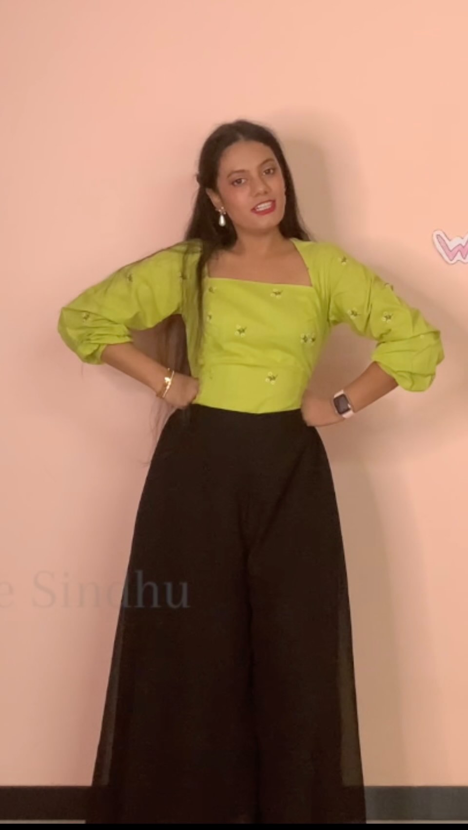 Well made tops every girl deserves from @thebecomingcommunity.co
Green tops
Cotton blouse
Cotton tops
Hand embroidered tops
Summer outfit