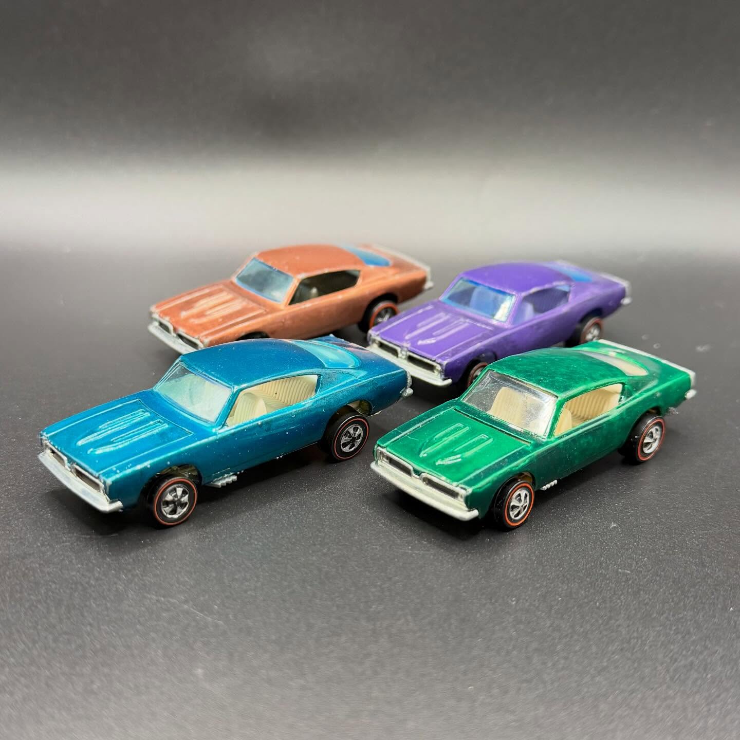 🐟 Small school of ‘Cuda swimming through 🐟
One of my personal favorite castings!
#hotwheelsredline #hotwheelscollector #hotwheels #hotwheelsaddict