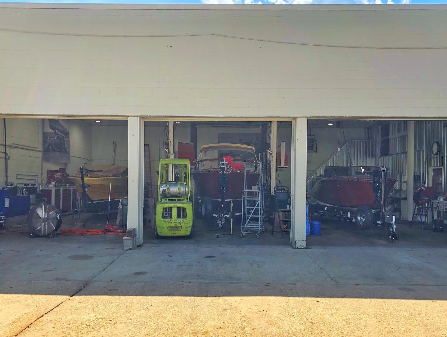 Shop is full today.
•
1957 22’
1962 24’ Twin
2020 22’
•
•
•
•
•
#shepherdboats #lakegenevawi #lakegeneva #lakegenevawisconsin #woodboat #boat #boats #boatporn #lakehouse #lakelife #boating #woodshop #workshop #custom #customboat #customshop #hotrod #milwaukee #mke #chainoflakes #loto