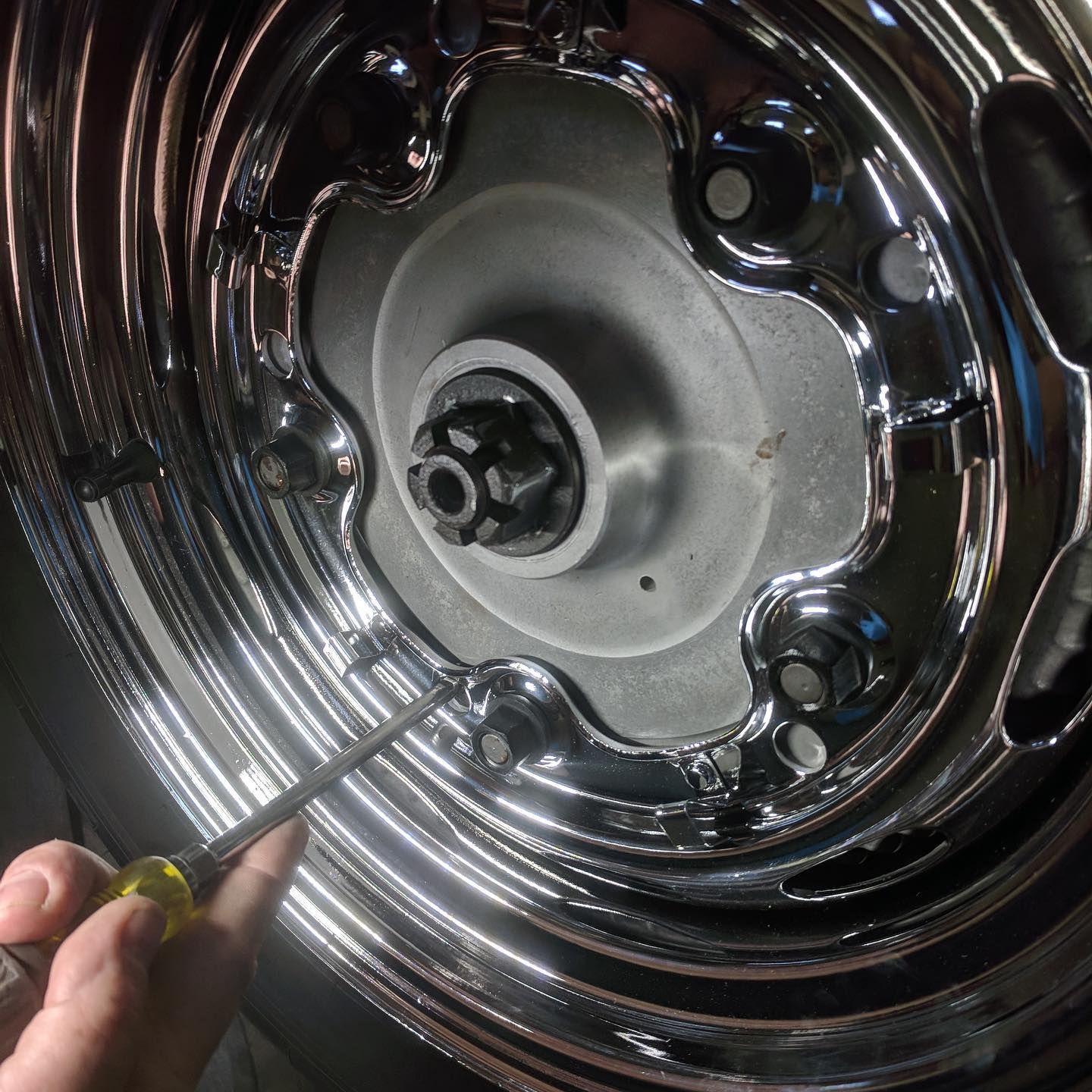 Clean wheels make the biggest difference! #porsche #carsofinstagram #carswithoutlimits #carspotting #GKRestorations #carlifestyle #porsche356 #356 #porschelife #car #instacar #racecar #classiccar #RemadebyHand #porsche911 #porsche912