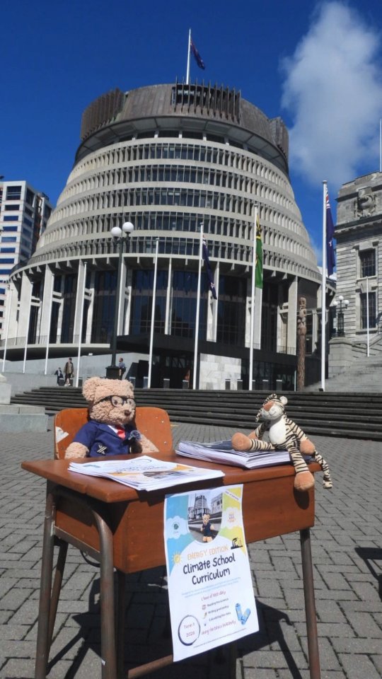 An incredible day at Parliament for the Welcome to Climate School Assembly for Ministers. We loved every thoughtful conversation had with curious folks engaging with our event.
Huge mihi to the MPs who took the time out of their busy schedules to come down to spend time amongst the hundreds of toys representing the 1.2 million tamariki and rangatahi in Aotearoa.
John Campbear thoroughly enjoyed his interviews with @chloe.swarbrick @maramadavidson and @camilla_belich_mp and thanks them for their time.
Thank you to @nz_ctu and @unicefnz for your support today and we look forward to progressing our shared mahi.
Global instability is highlighting the absolutely must have energy sovereignty for Aotearoa NZ. We cannot and should not be relying on LNG exports etc when we have the solutions on hand. These solutions allow us to not only build energy resilience but lower the costs of electricity to every New Zealander.
We look forward to sharing John Campbear's news segment with you in the coming days and ongoing reporting of Climate School for Ministers throughout the year.
Look out for actions you can take too!
Parentals, we got this!
#Renewables #CleanAir #ClimateParents #OurKidsClimate #SolarOurSchools
