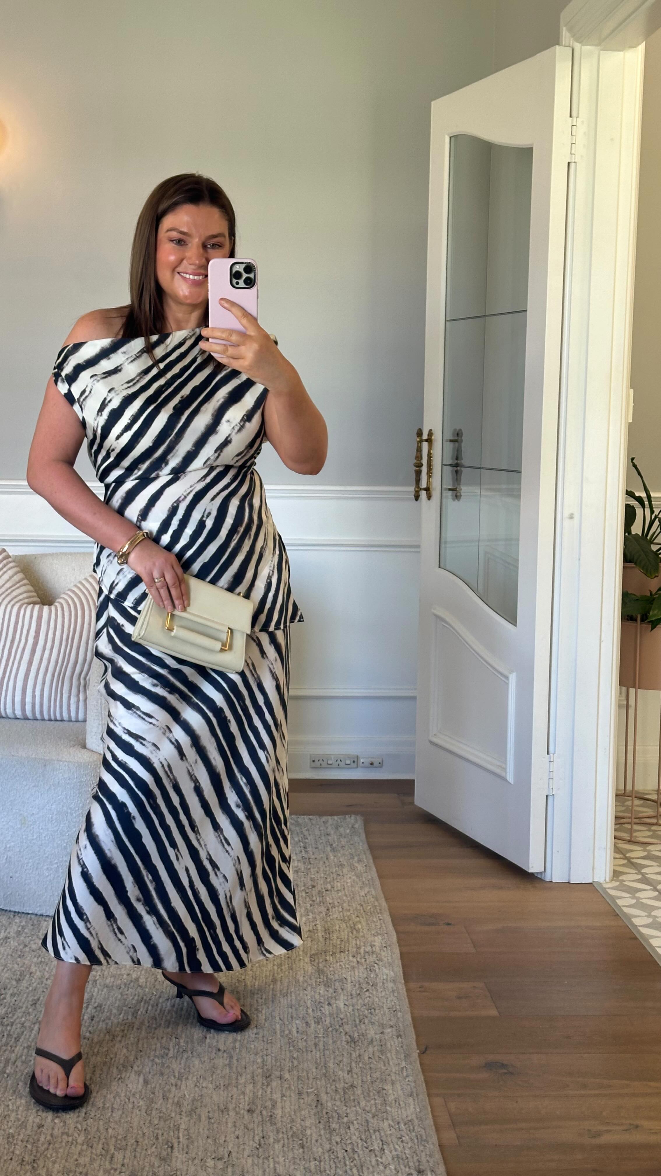 Blessed to be invited to an International Women’s Day lunch today.
I always enjoy events like this because they’re a reminder of how many incredible women are building businesses, leading teams, raising families and carrying a lot of responsibility behind the scenes.
Looking forward to some great conversations.
Happy International Women’s Day 🤍🤍